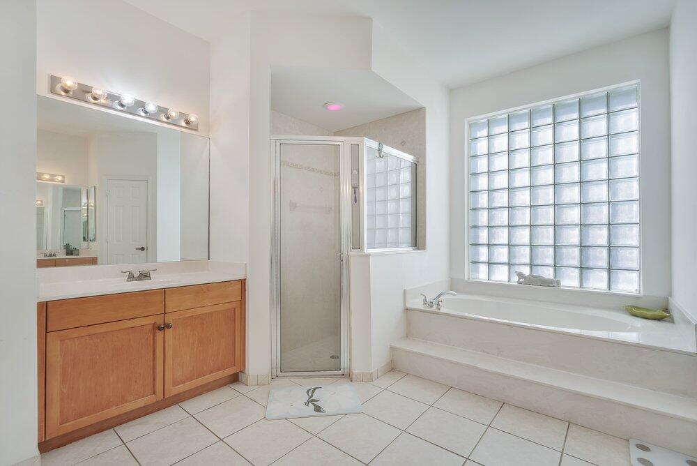 5005 Nw 57th Terrace Property Photo 17