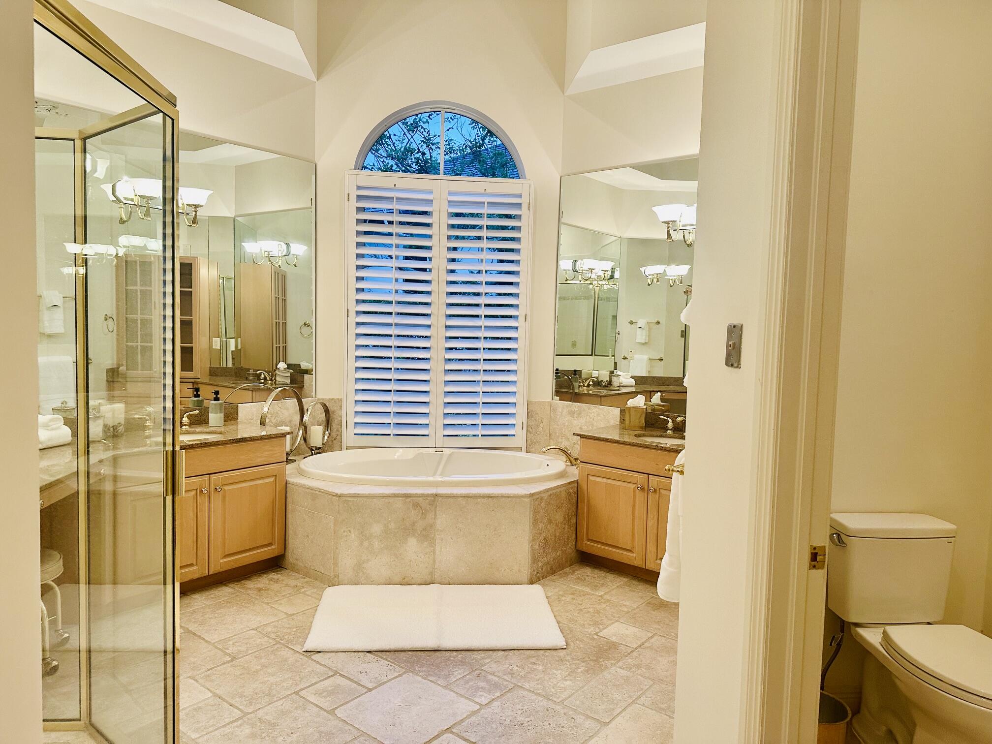 645 Atlantis Estates Way Property Photo 10