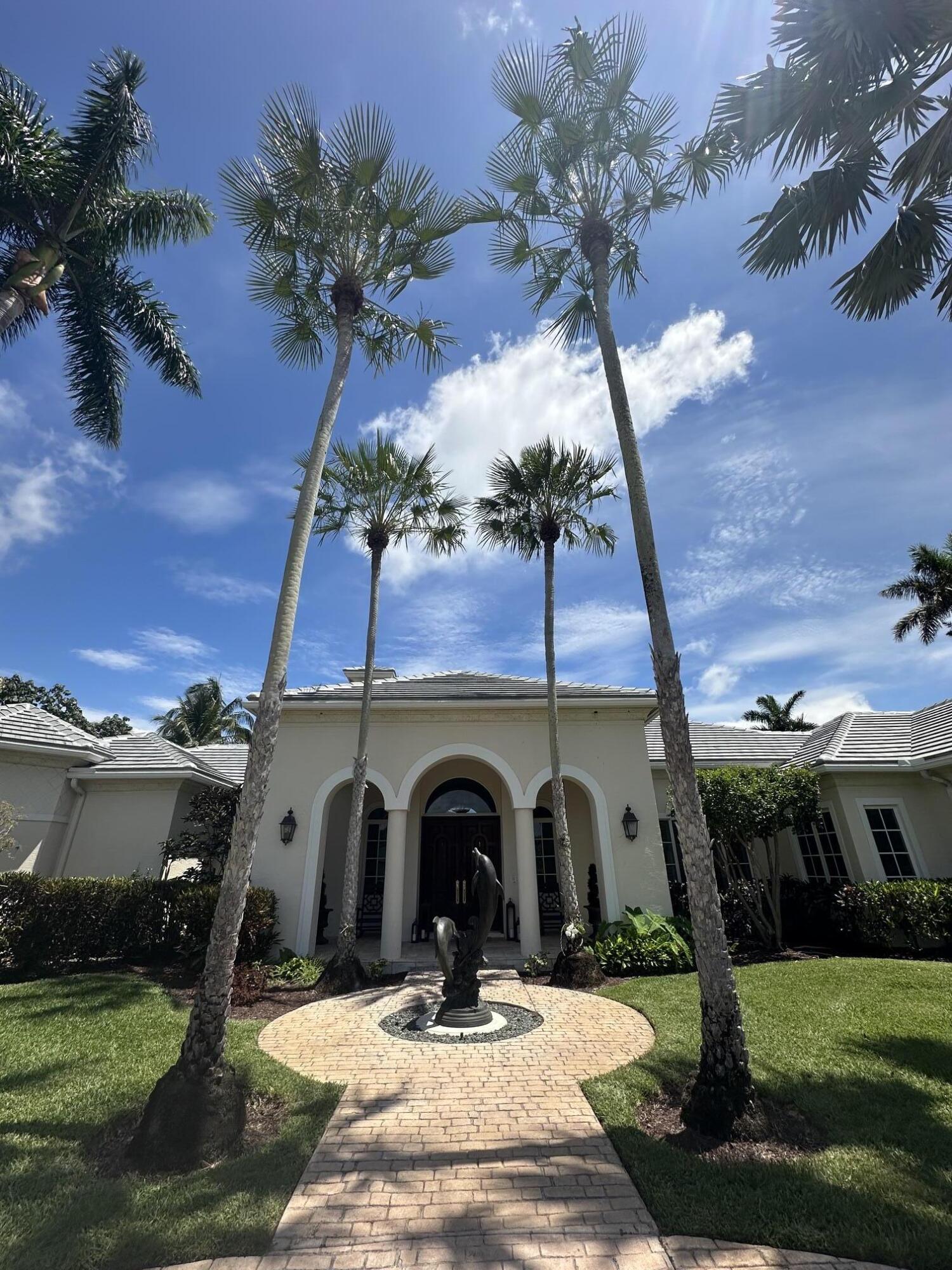 645 Atlantis Estates Way Property Photo 12