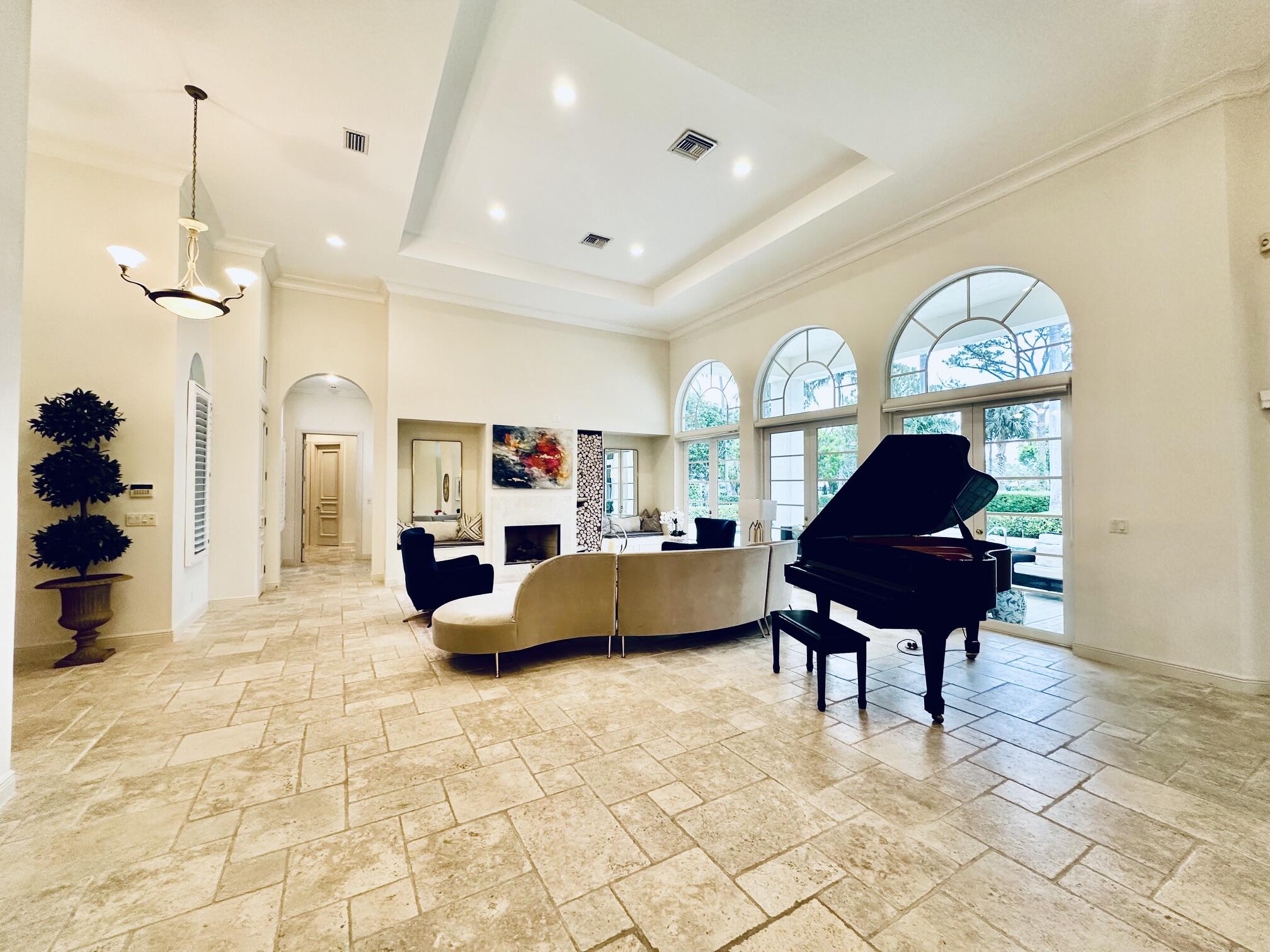 645 Atlantis Estates Way Property Photo 17