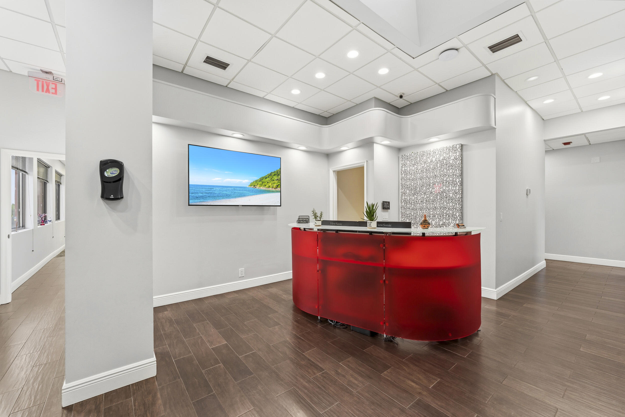 1000 Southern Boulevard Property Photo 8