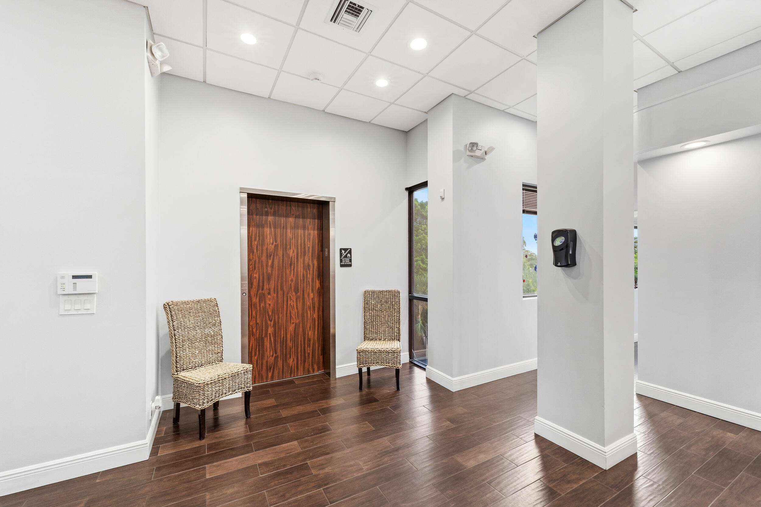 1000 Southern Boulevard Property Photo 31