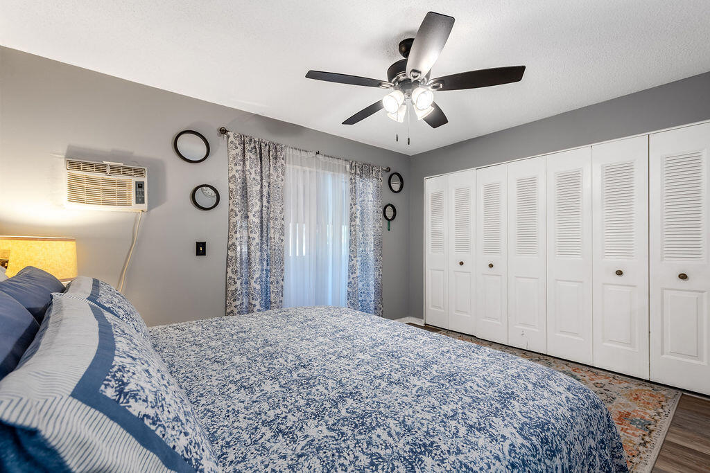 393 Windsor Property Photo 13