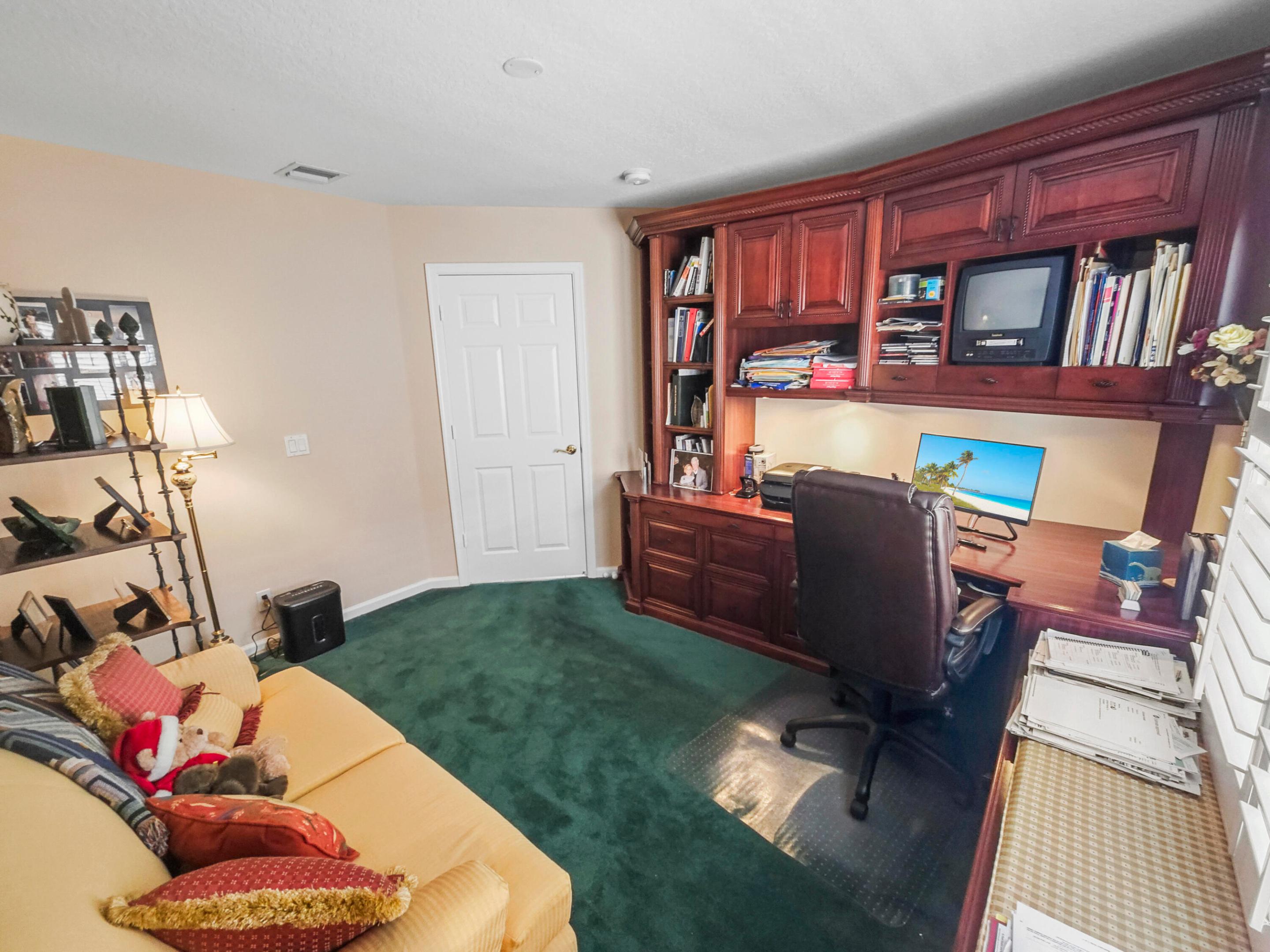 5122 Corbel Lake Way Property Photo 24
