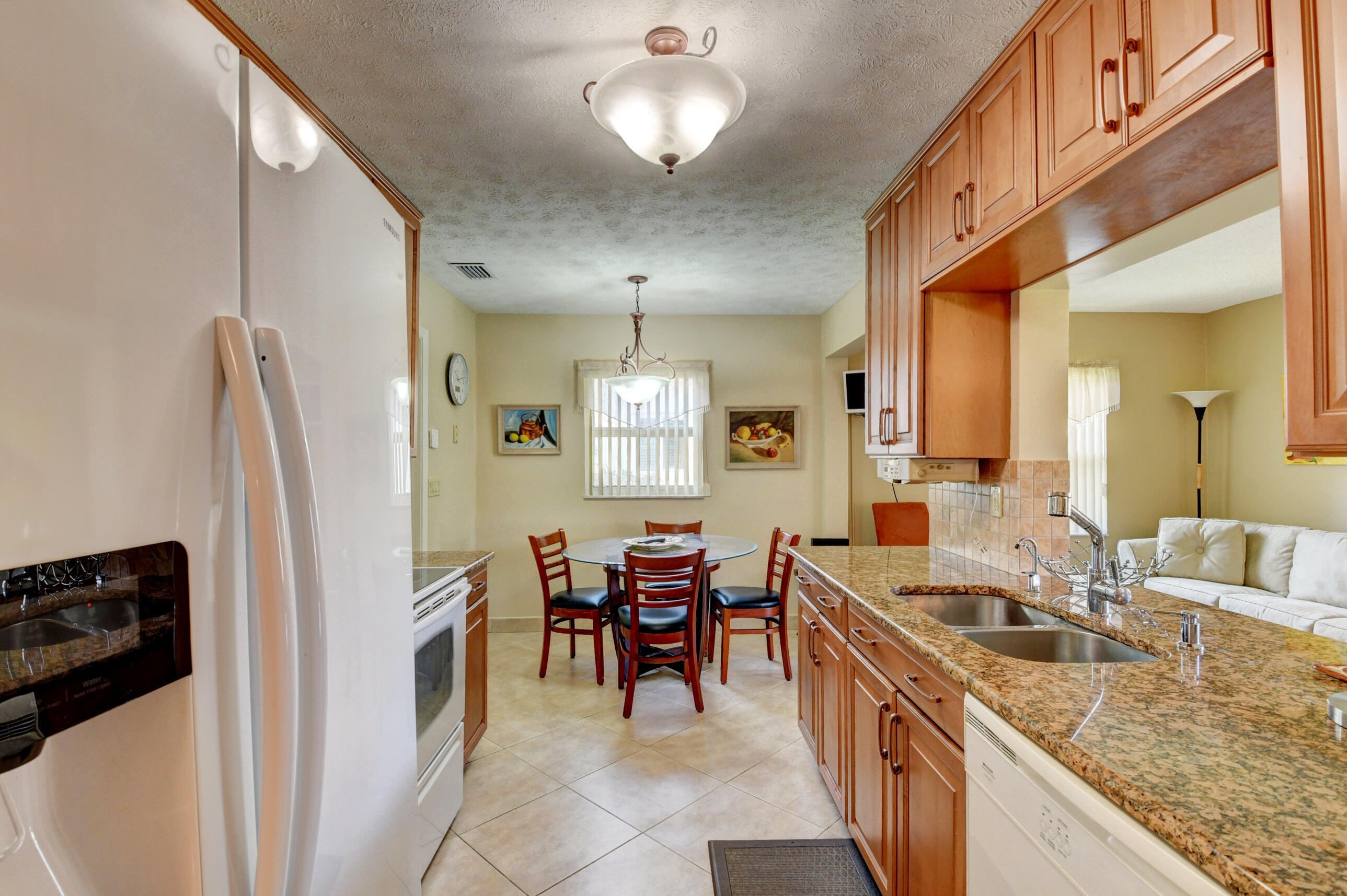 14425 Amapola Way Property Photo 12
