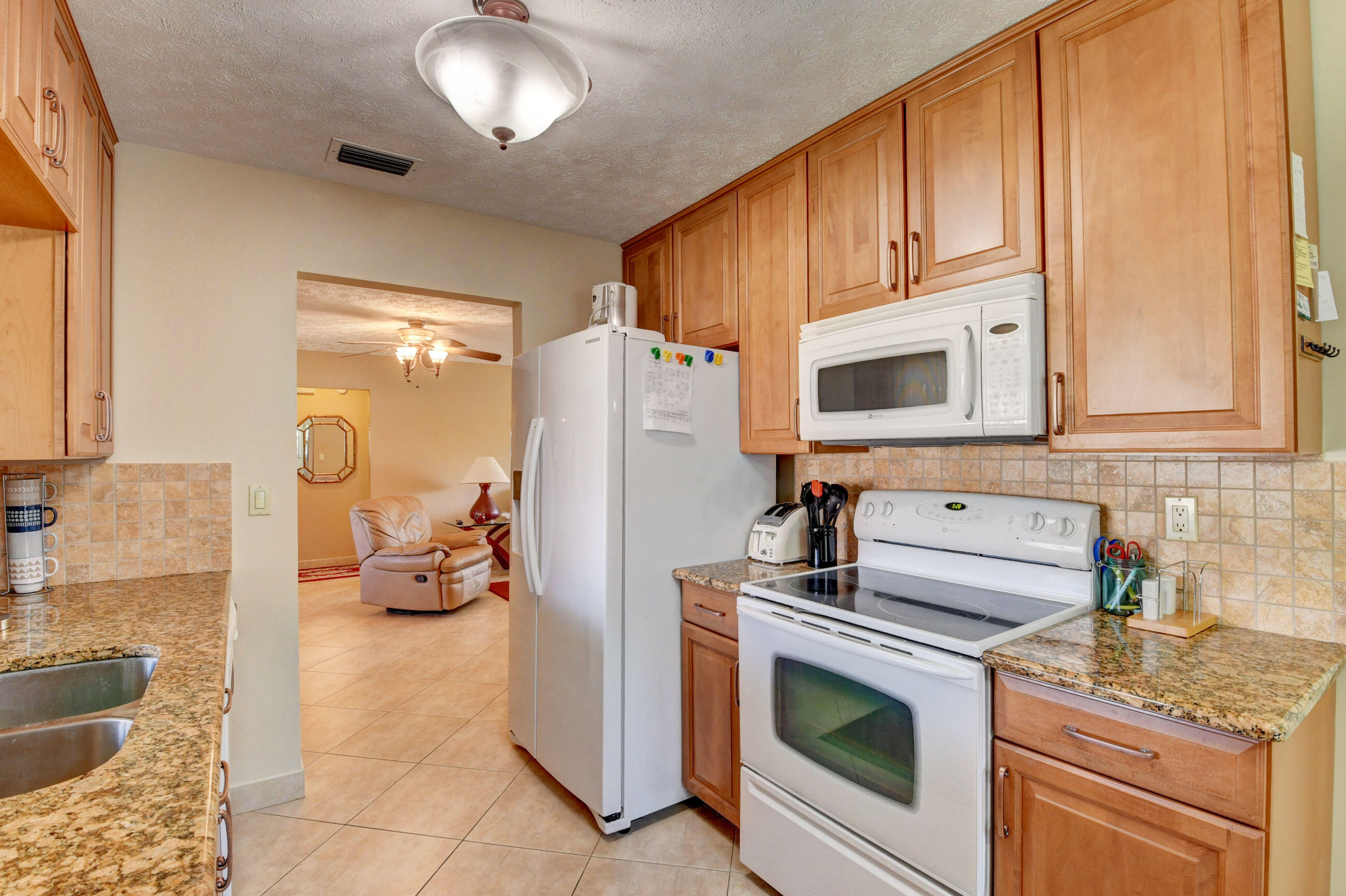 14425 Amapola Way Property Photo 16