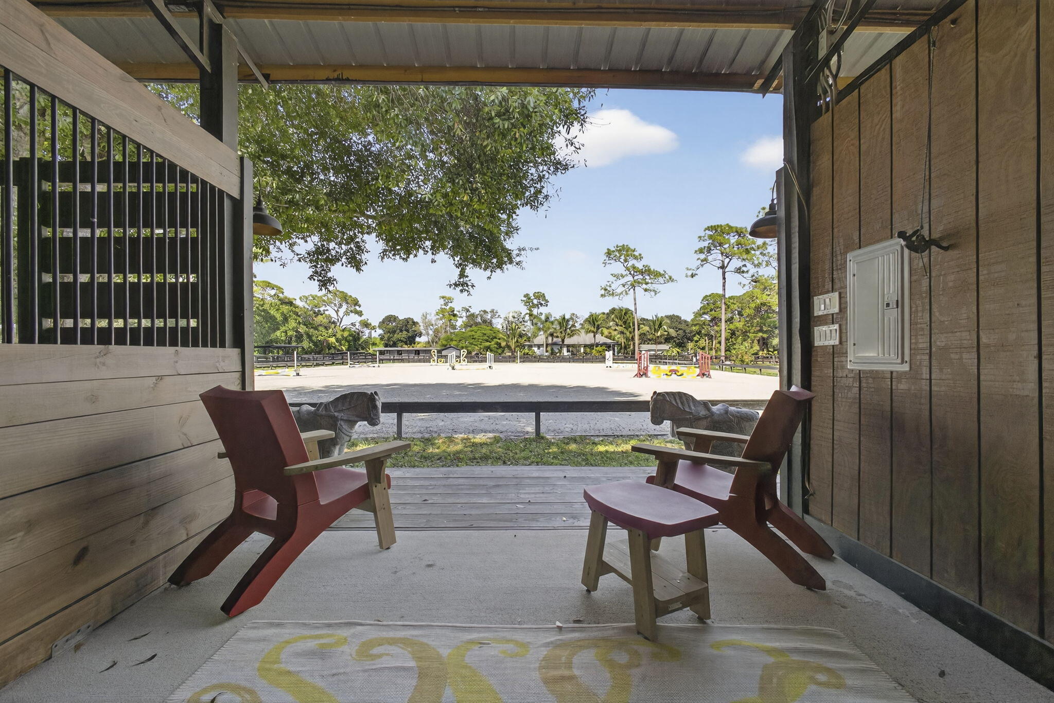 14346 Tripp Road N Property Photo 9