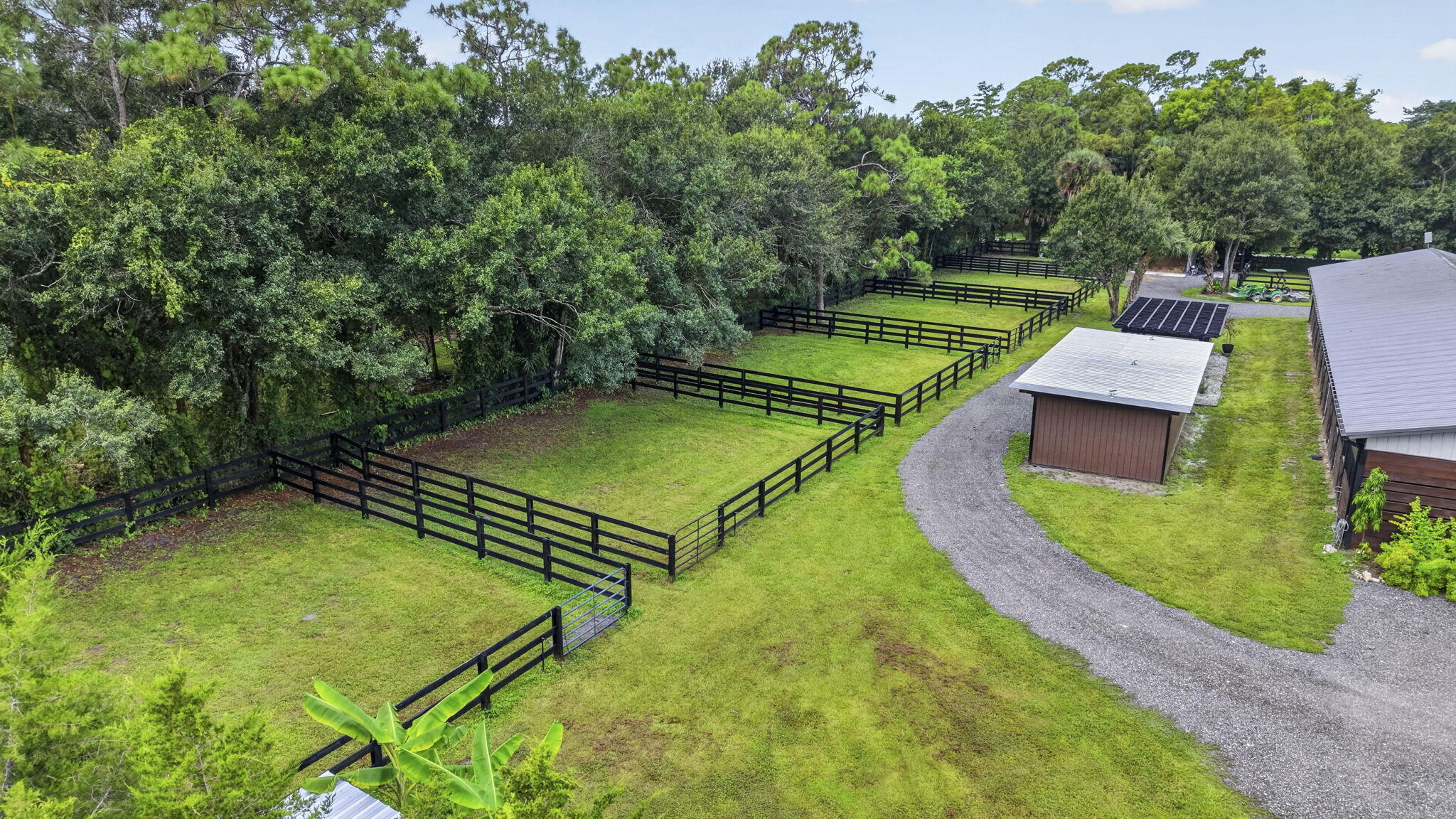 14346 Tripp Road N Property Photo 18