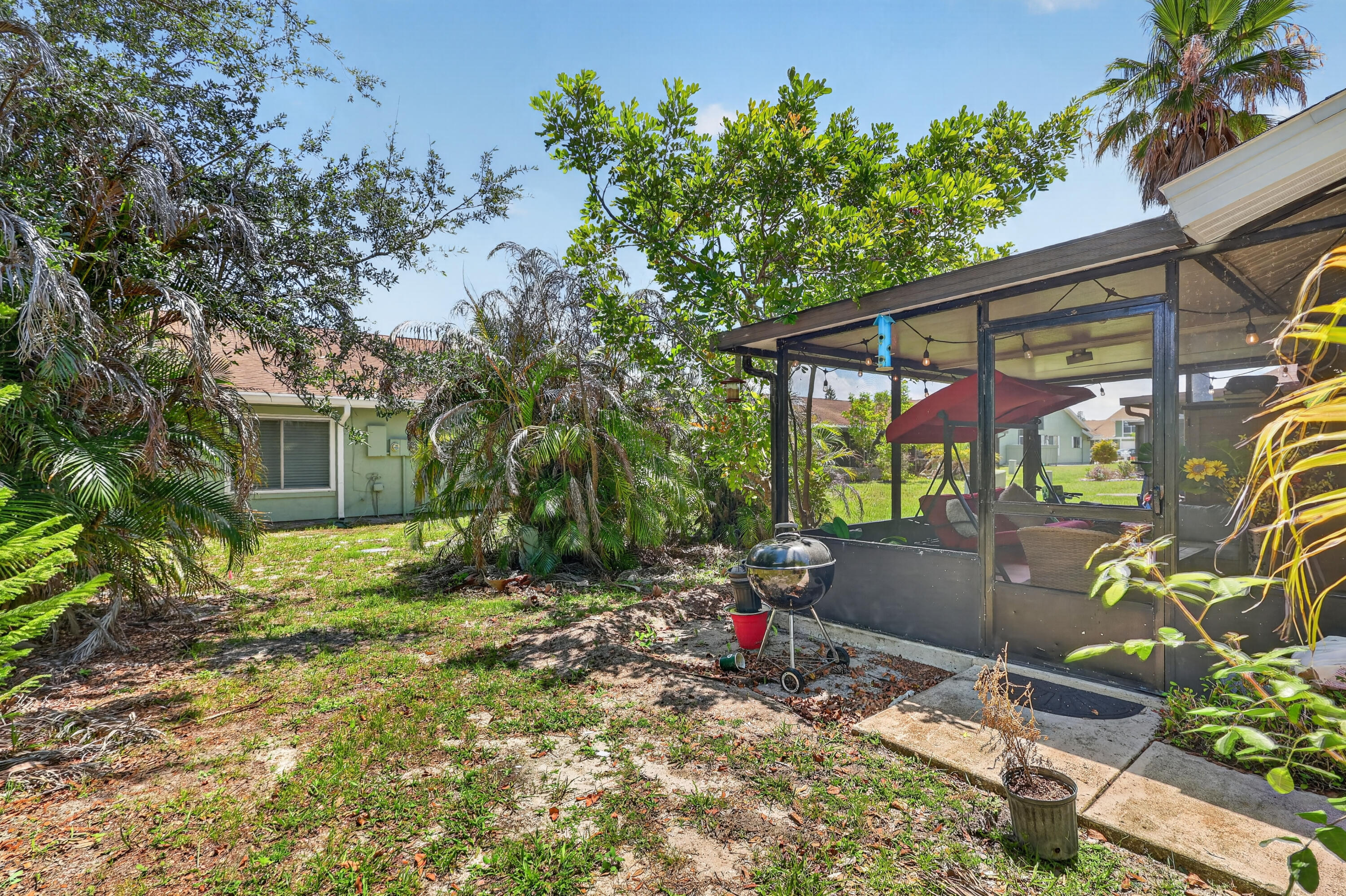 1434 Se Larkwood Circle Property Photo 45