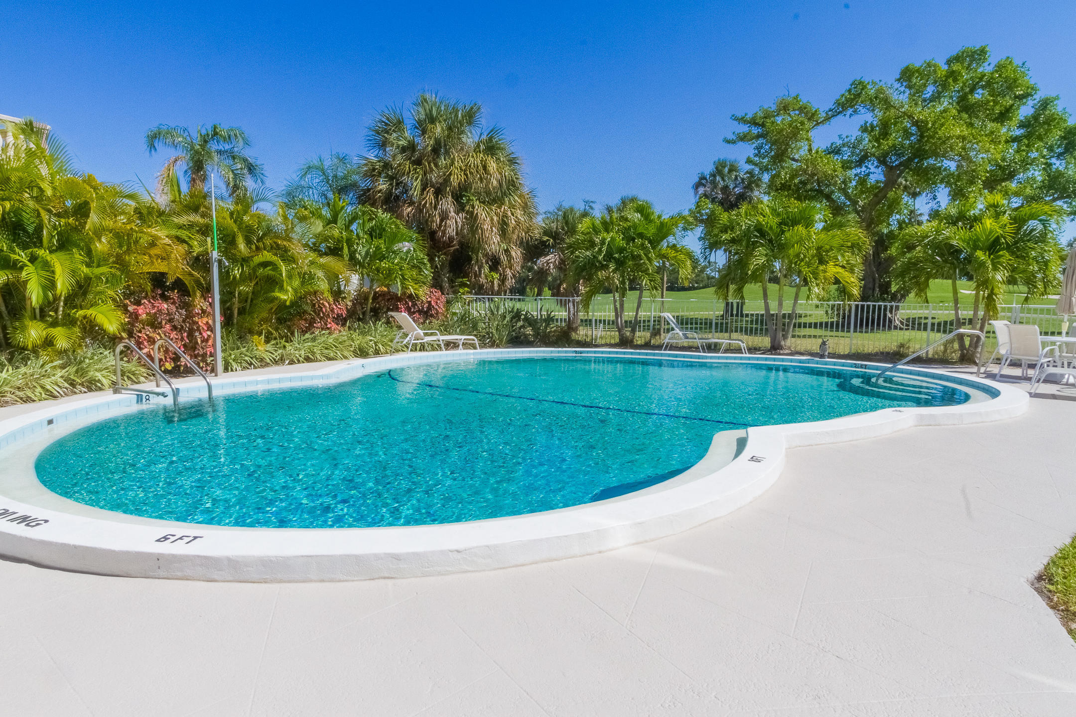 300 E Royal Palm Road 0420 Property Photo 6