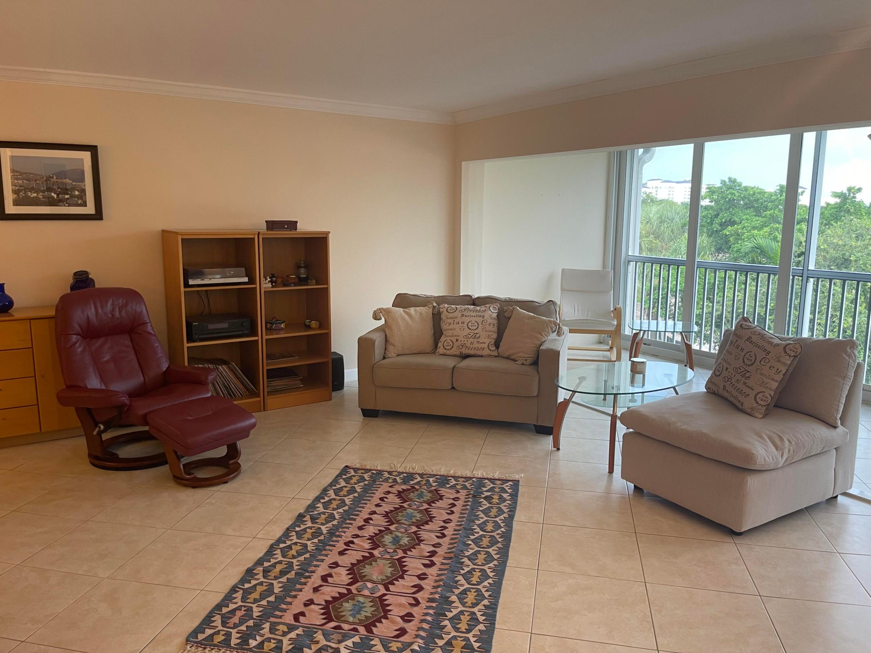 300 E Royal Palm Road 0420 Property Photo 16
