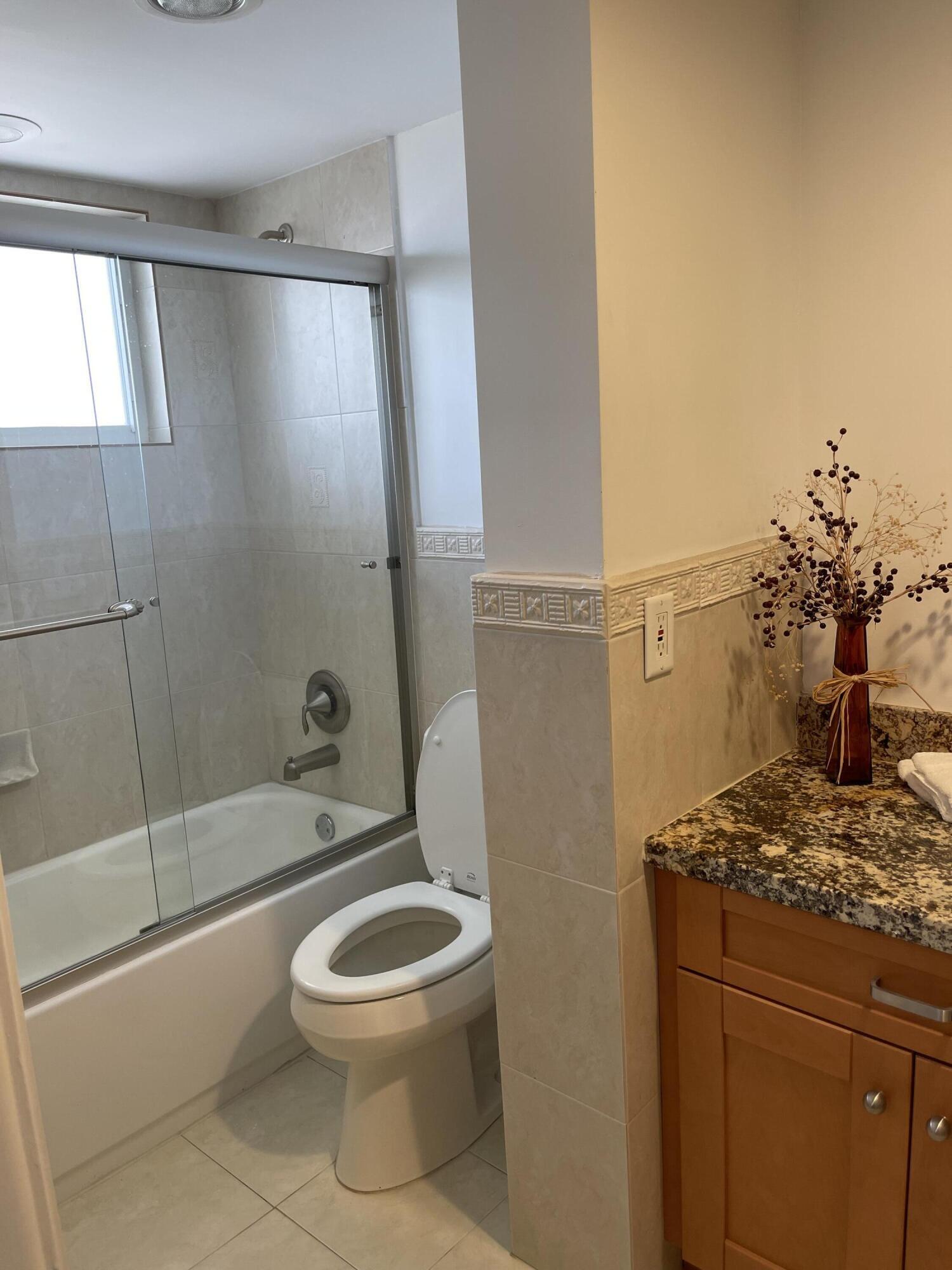 300 E Royal Palm Road 0420 Property Photo 31