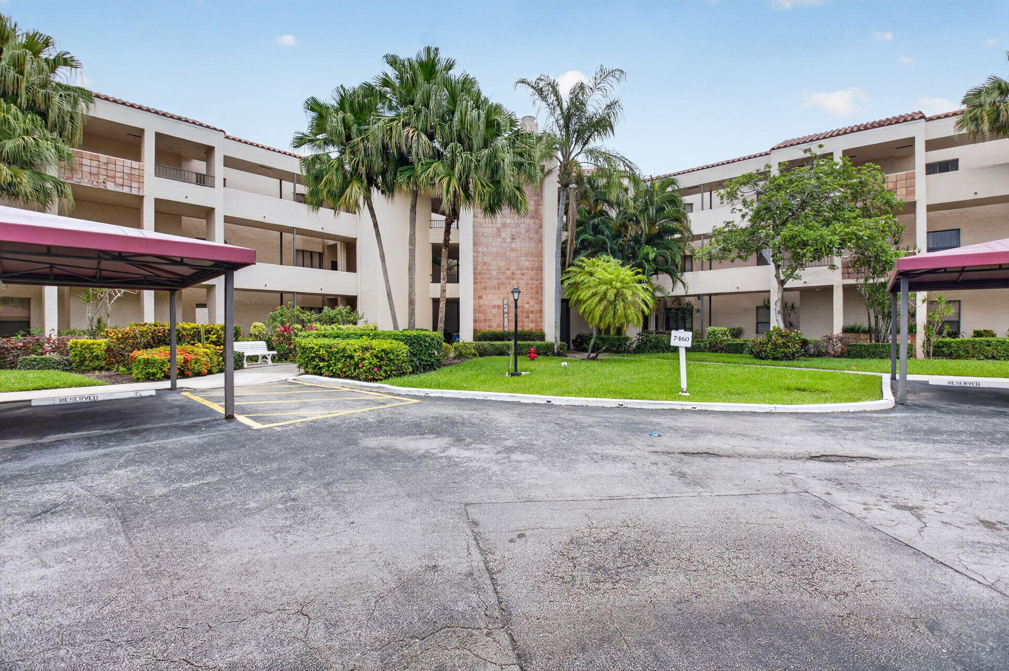 7460 La Paz Boulevard 306 Property Photo 2