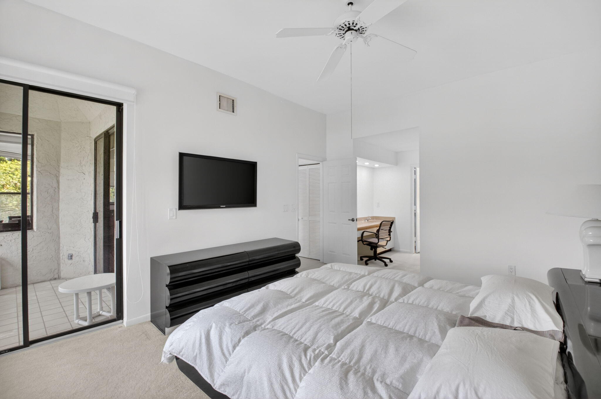 7460 La Paz Boulevard 306 Property Photo 19
