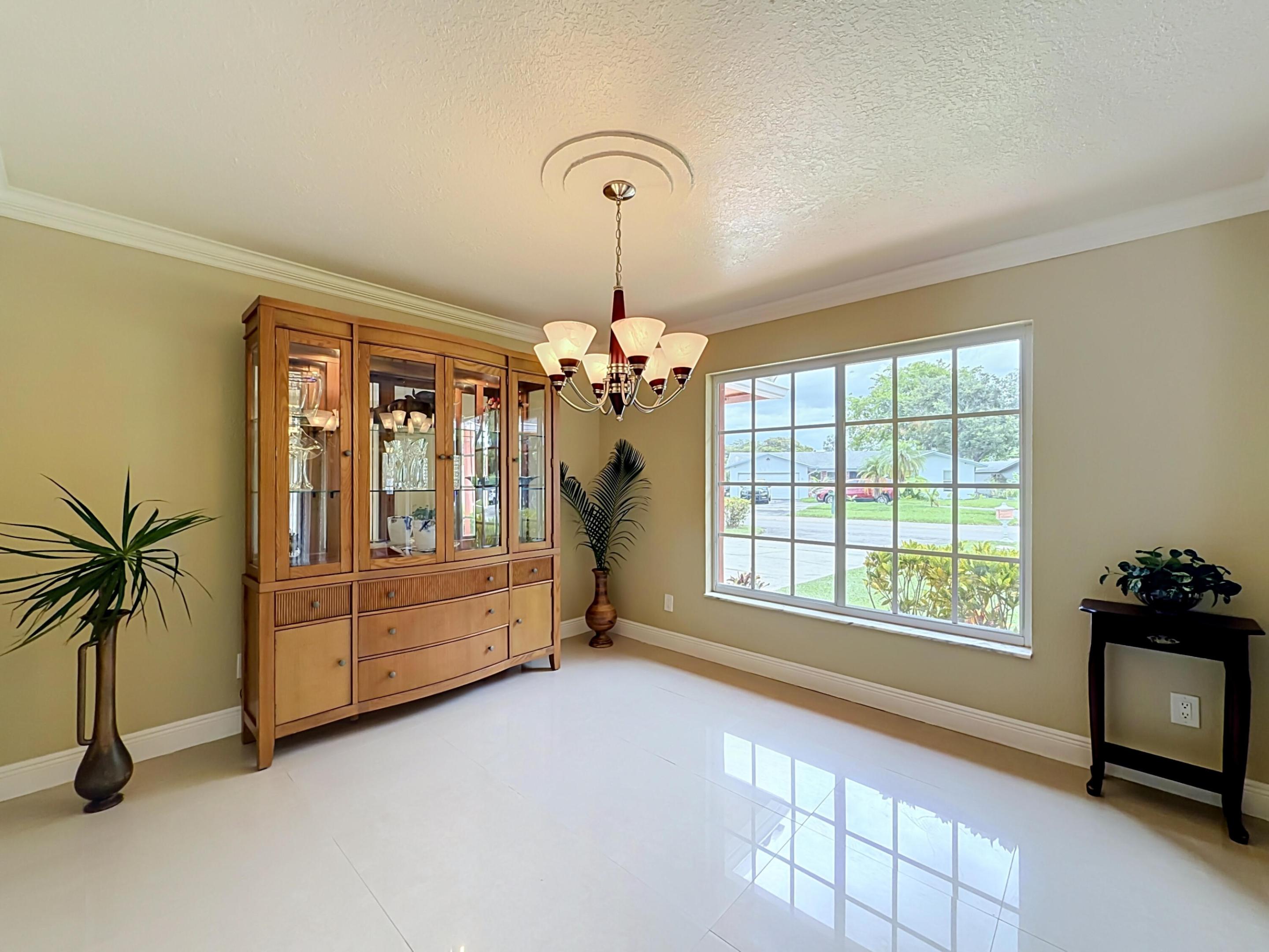 851 E Plantation Circle Property Photo 13