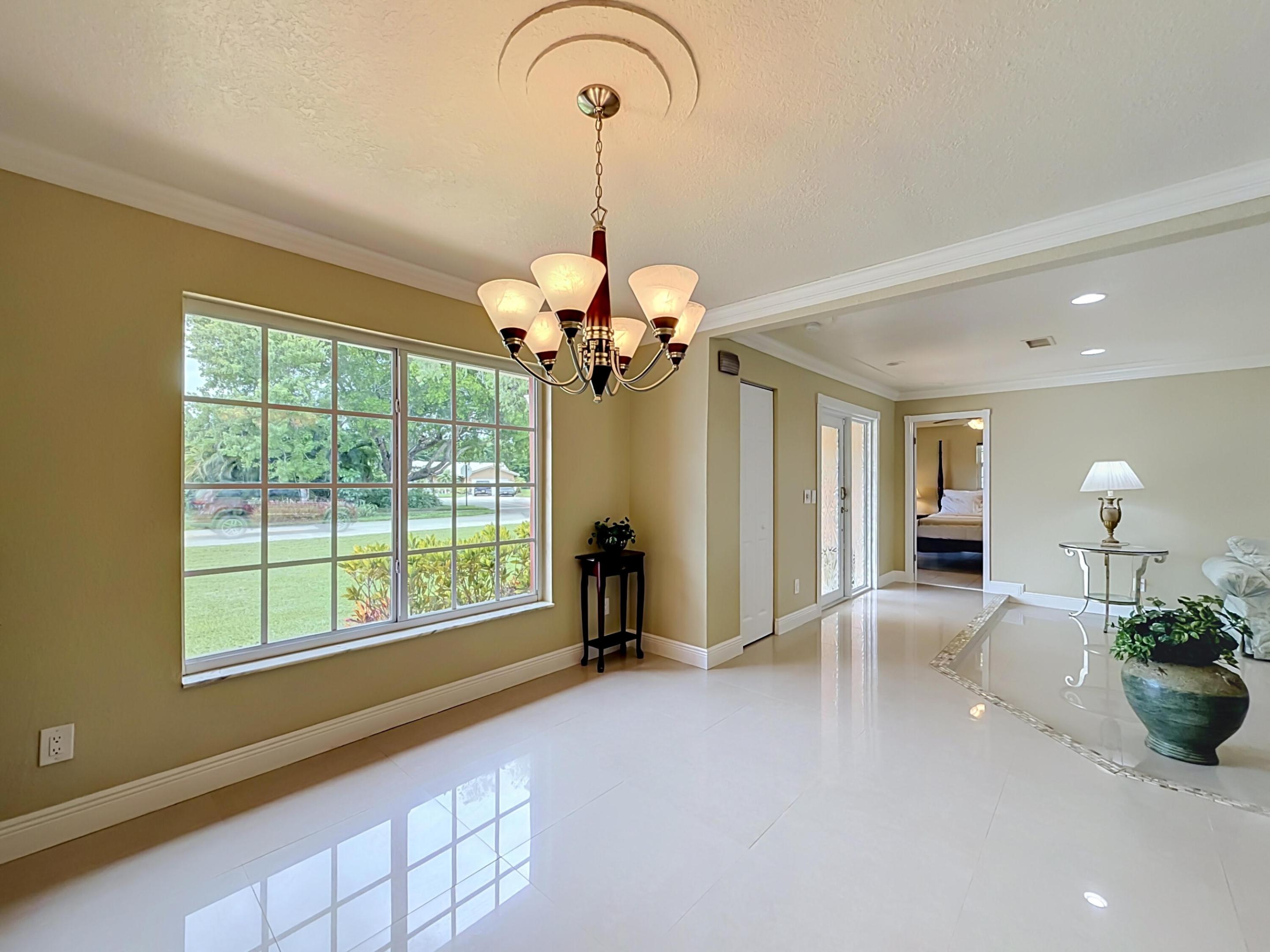 851 E Plantation Circle Property Photo 14