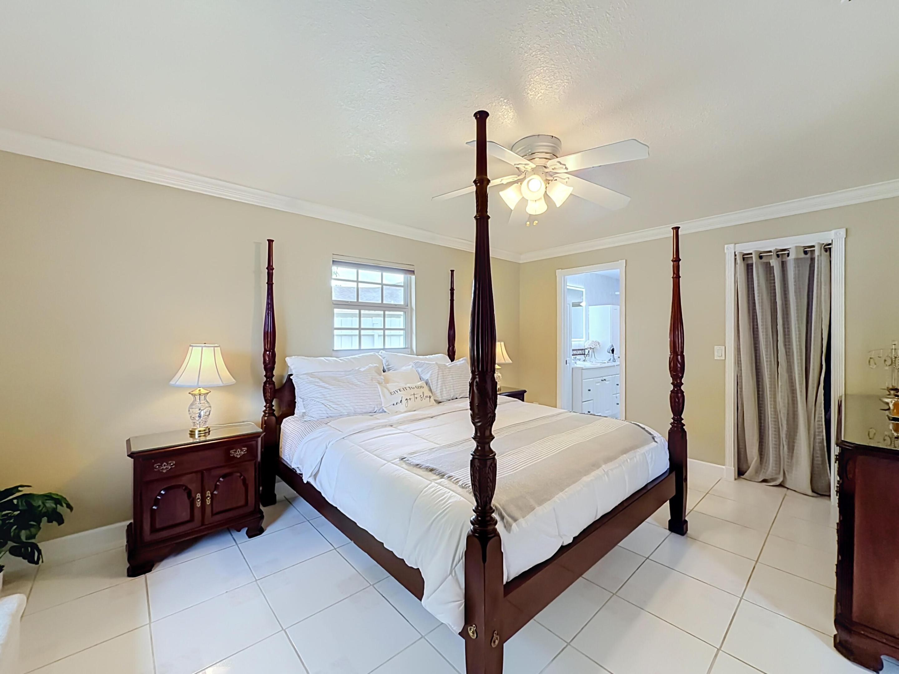851 E Plantation Circle Property Photo 28