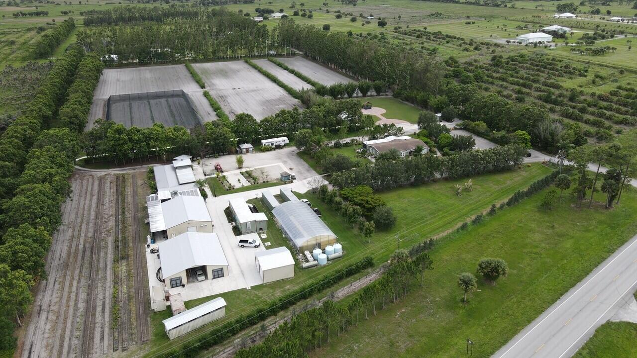 8006 Sw Kanner Highway Property Photo 2