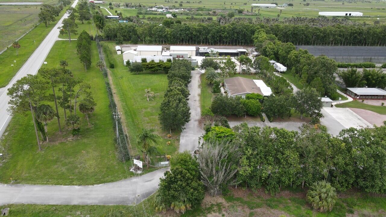 8006 Sw Kanner Highway Property Photo 17