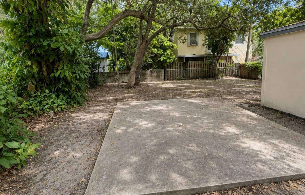 210 Sw 7th Street Property Photo 5