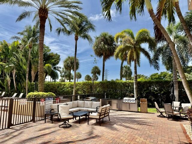 616 Clearwater Park Road 713 Property Photo 20