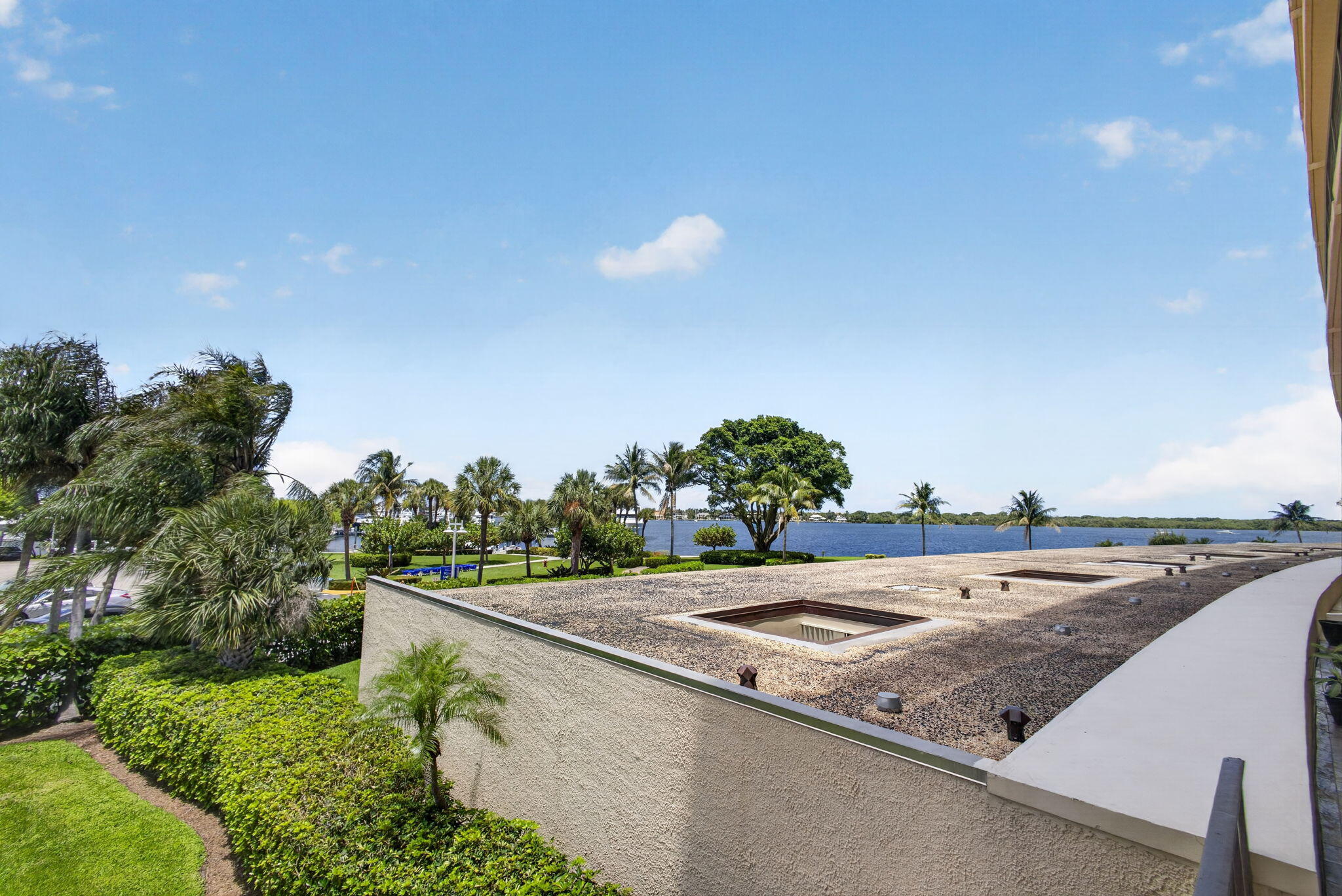 136 Lakeshore Drive Property Photo 8