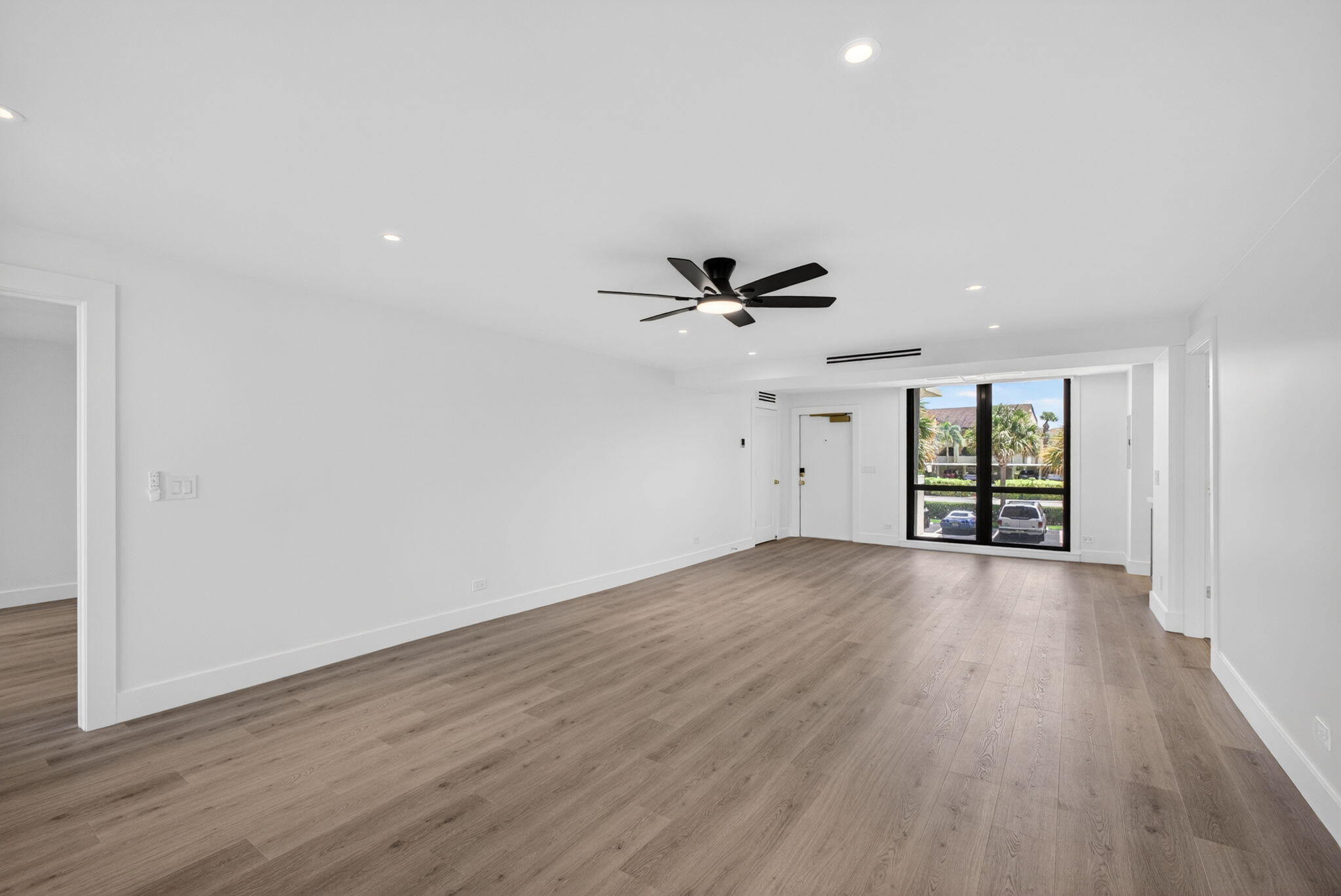 136 Lakeshore Drive Property Photo 16