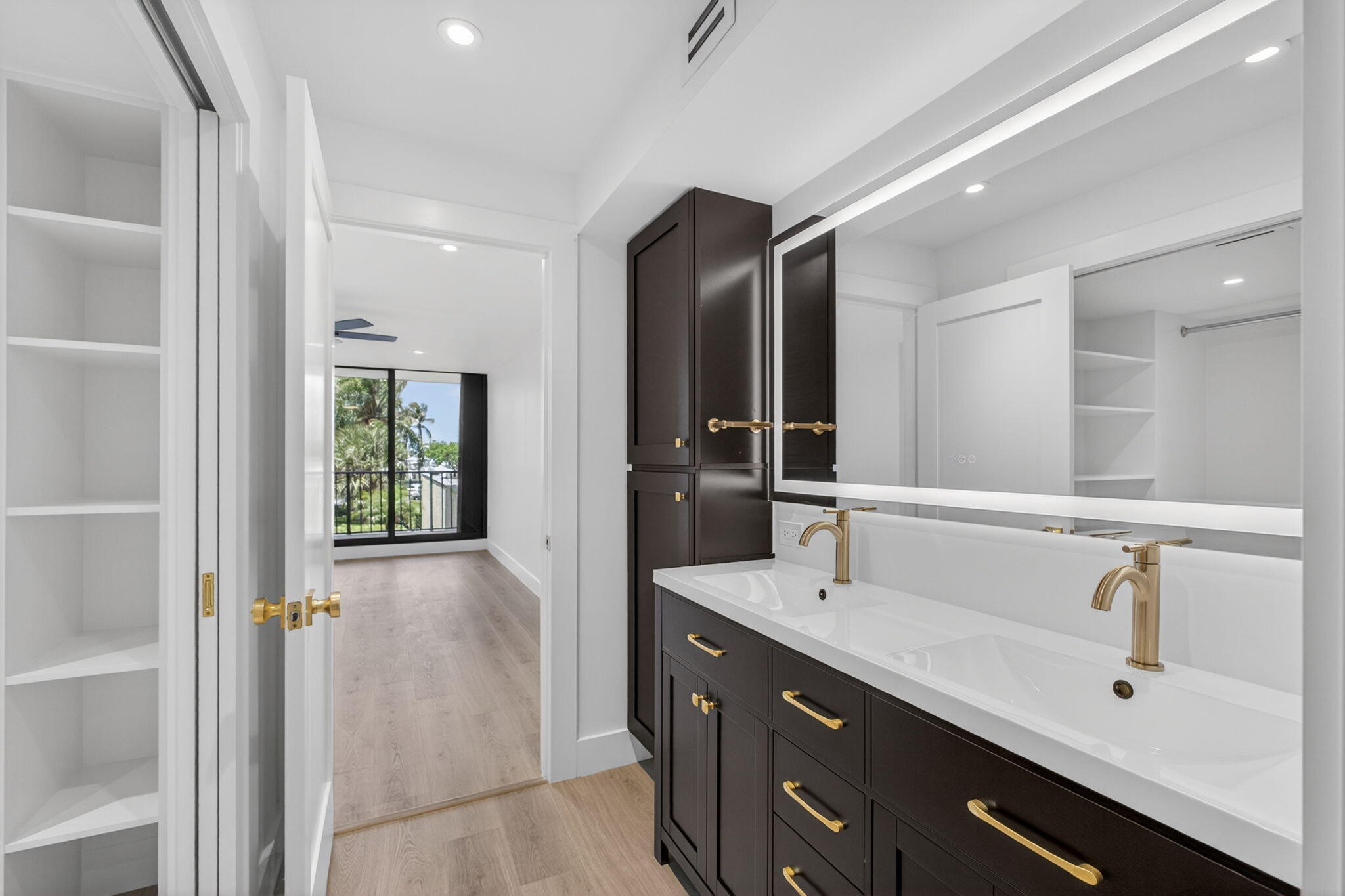 136 Lakeshore Drive Property Photo 30