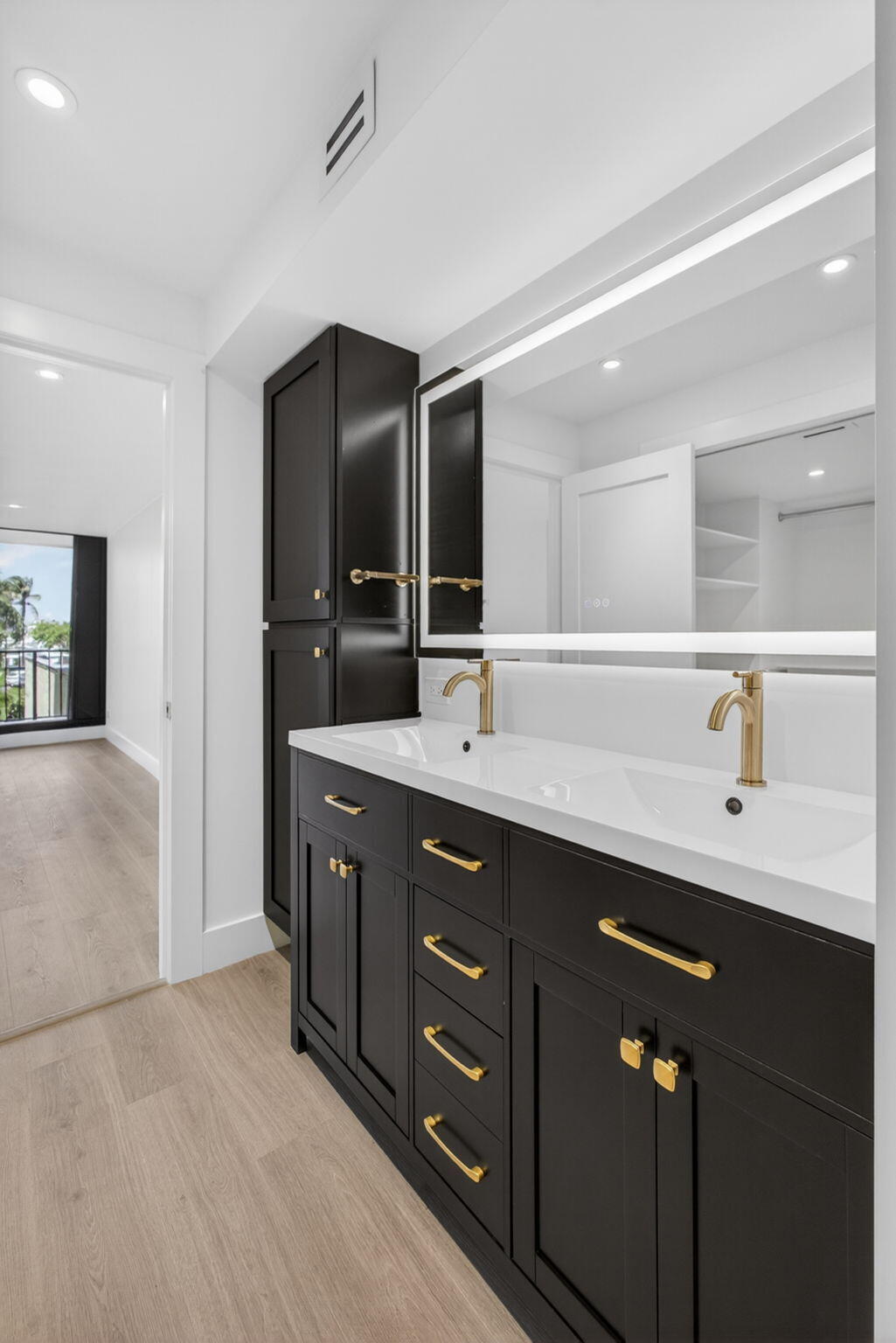 136 Lakeshore Drive Property Photo 31