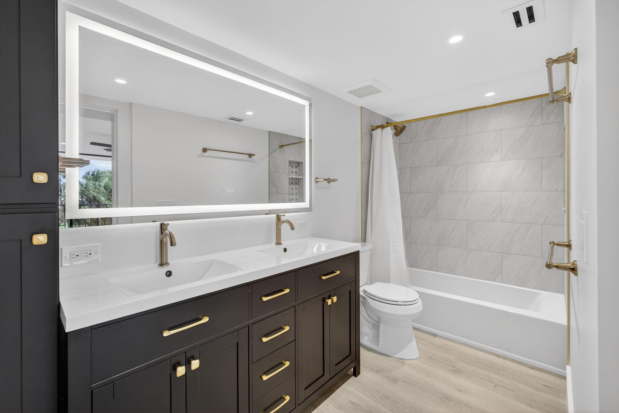 136 Lakeshore Drive Property Photo 35