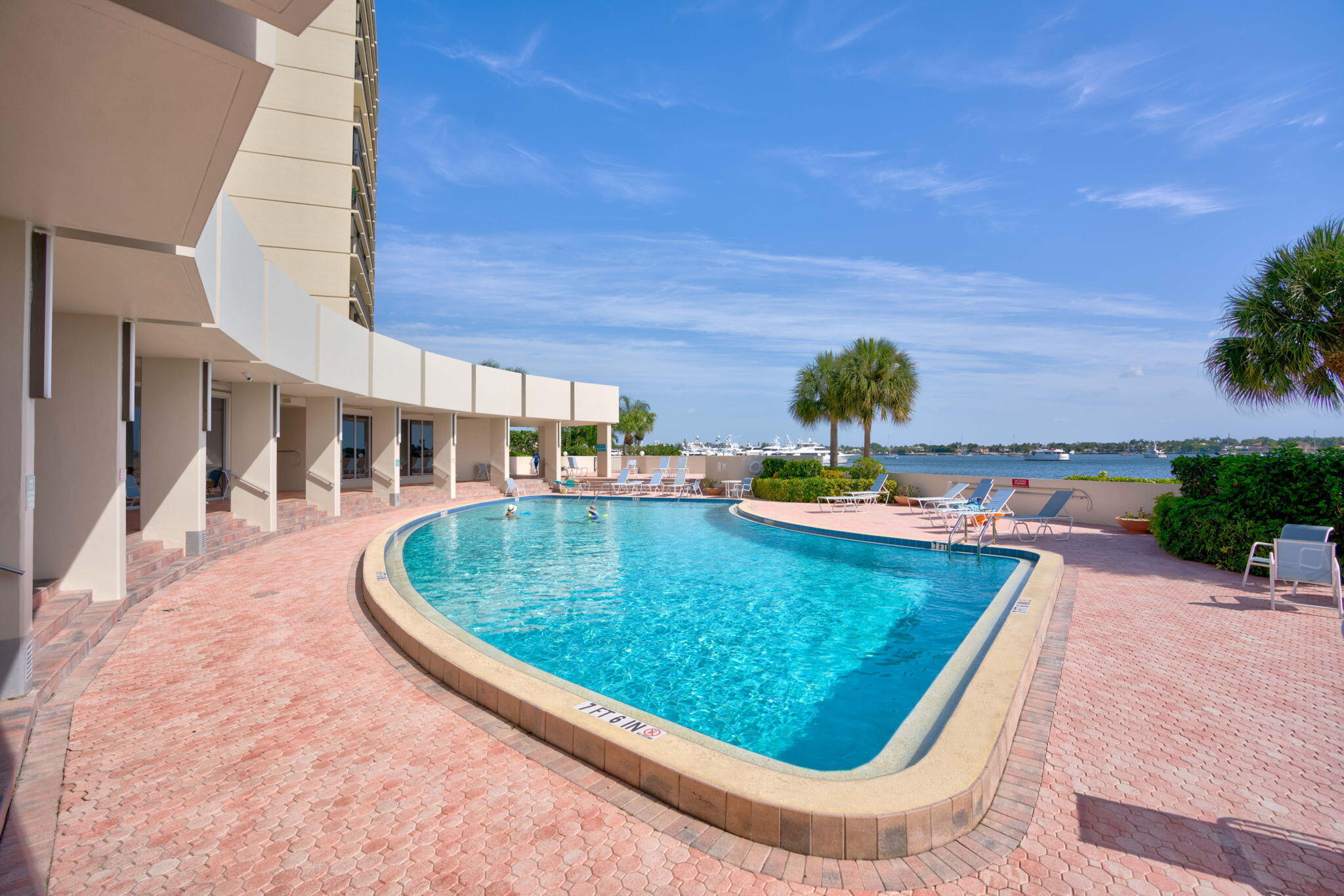 136 Lakeshore Drive Property Photo 47
