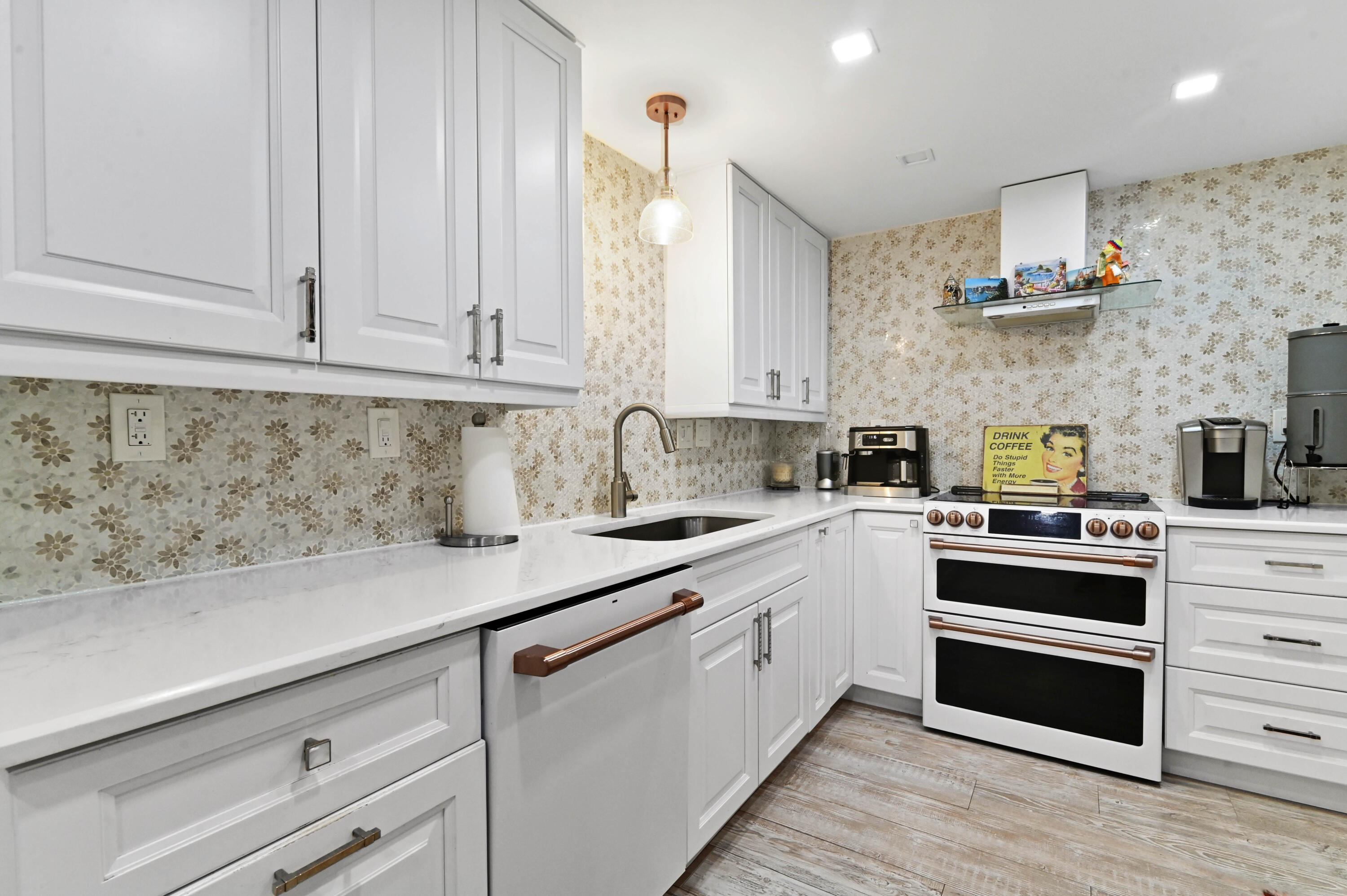 2840 S Ocean Boulevard 109 Property Photo 4