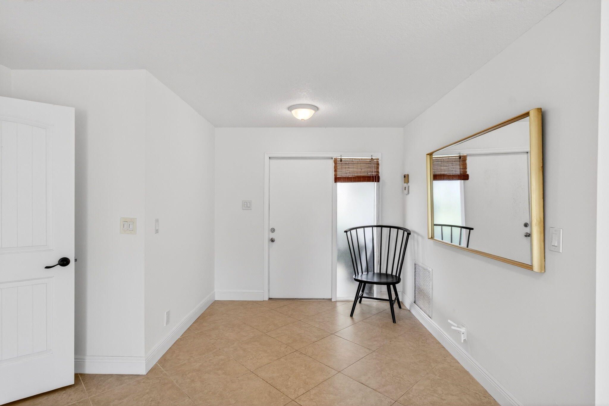 6038 Lasalle Road Property Photo 10