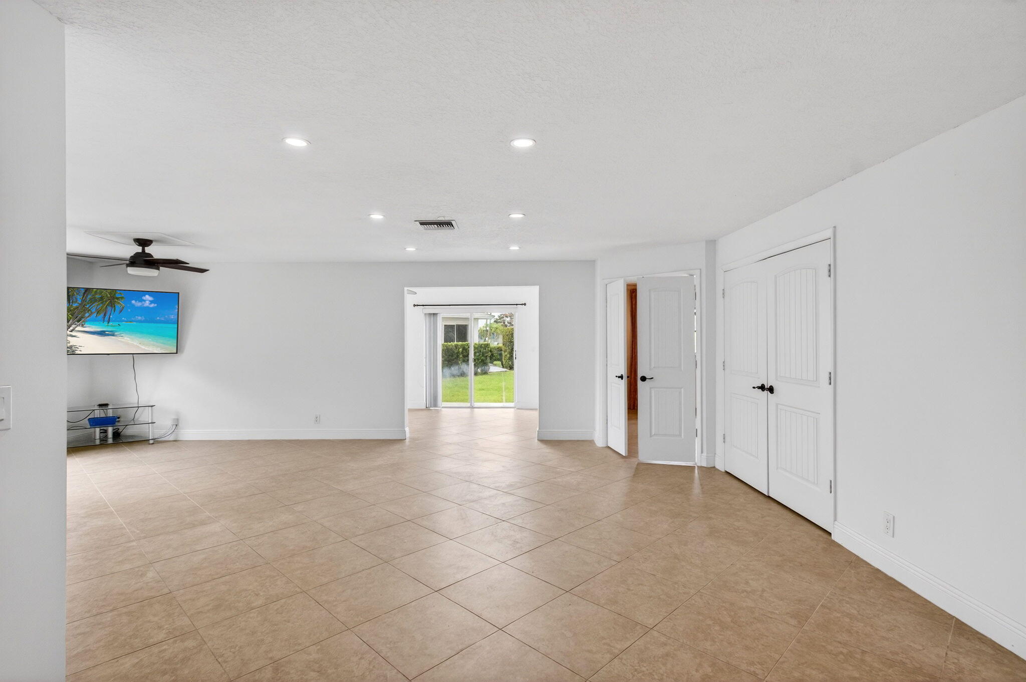 6038 Lasalle Road Property Photo 12