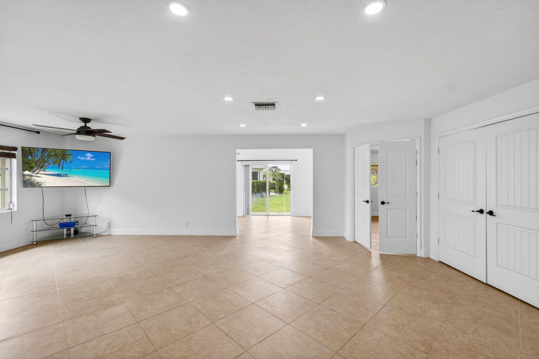 6038 Lasalle Road Property Photo 14
