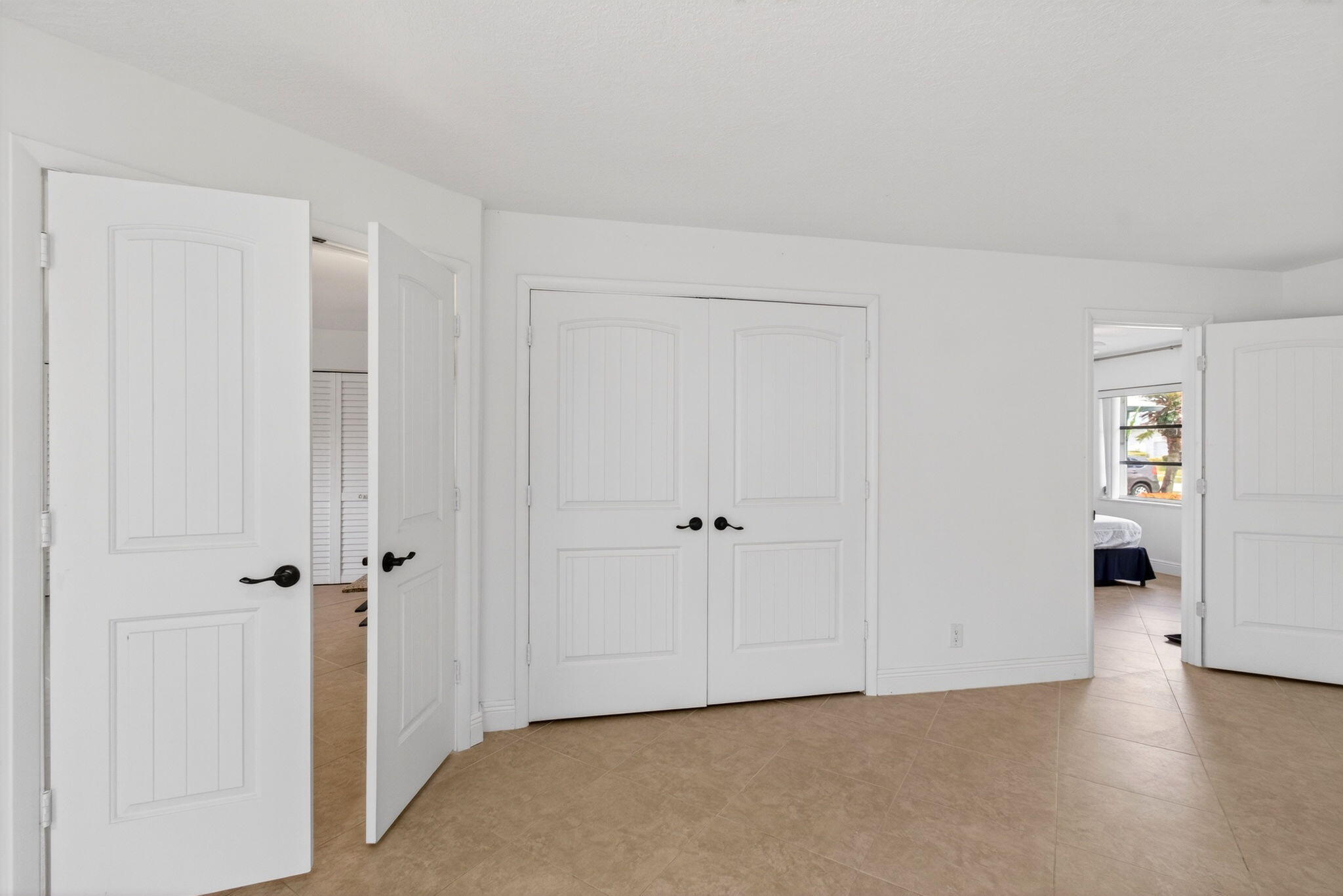 6038 Lasalle Road Property Photo 44
