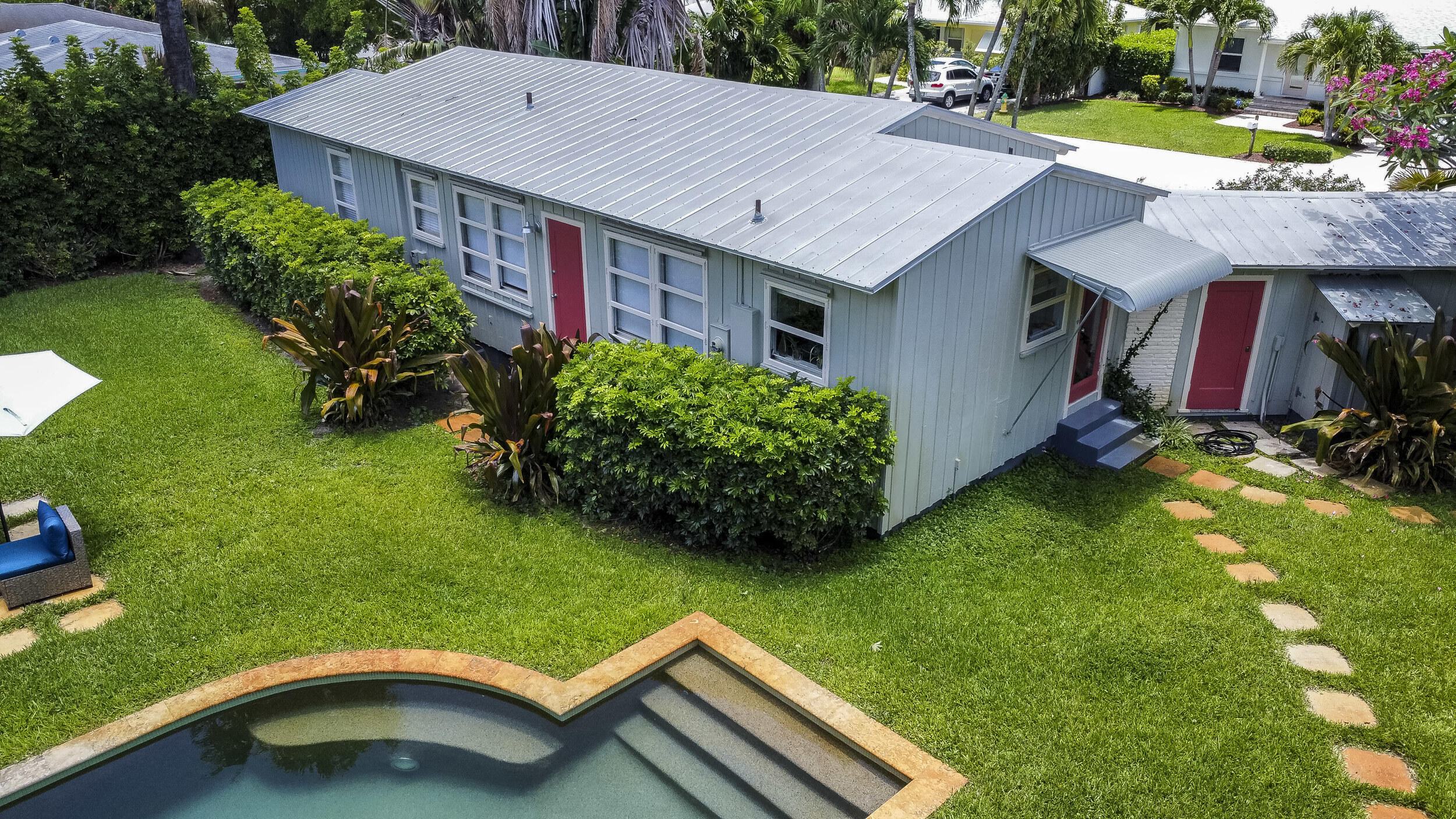 15 N Swinton Circle Property Photo 15