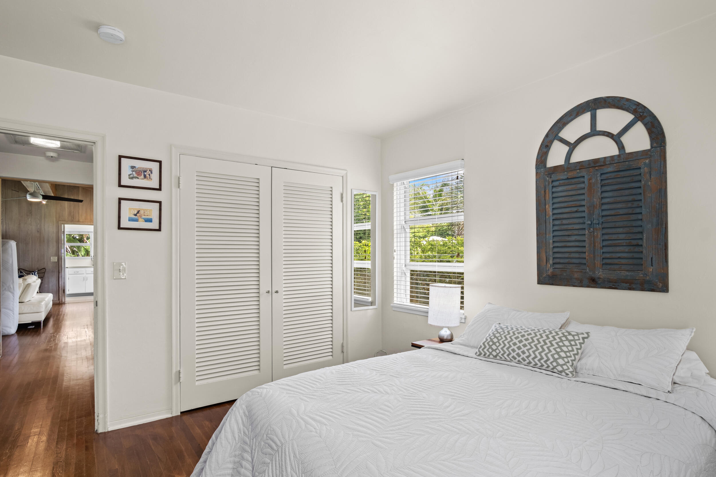 15 N Swinton Circle Property Photo 22