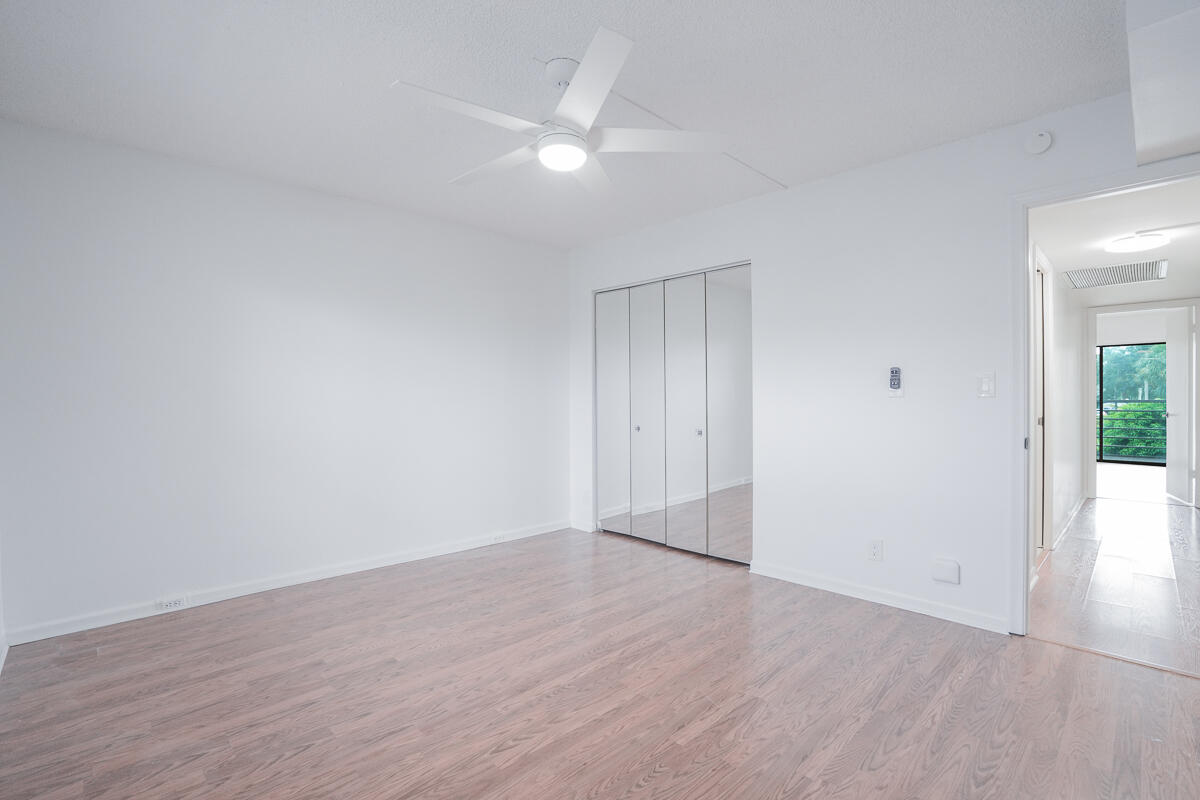 4401 Martinique Court D2 Property Photo 16