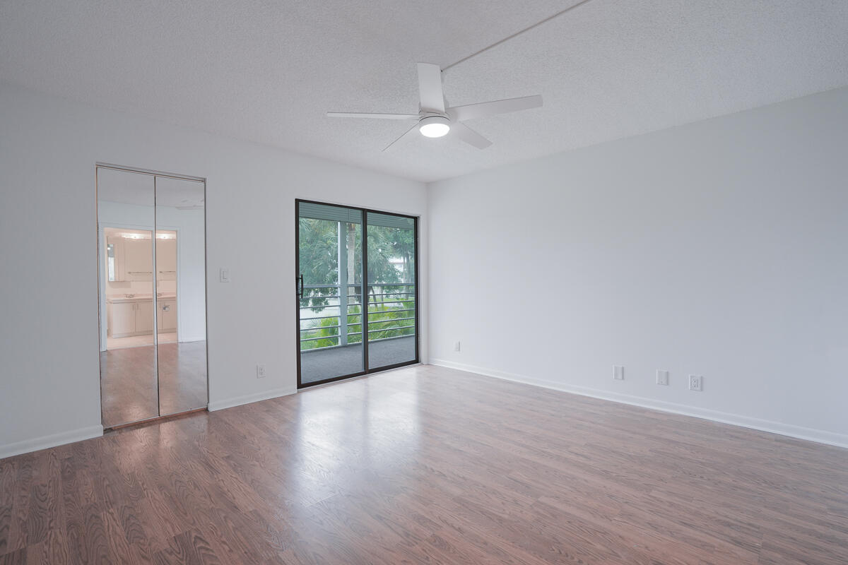 4401 Martinique Court D2 Property Photo 19