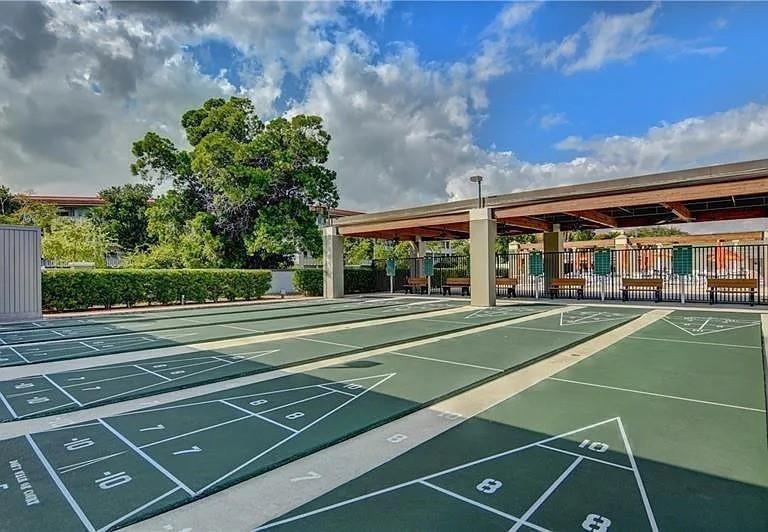 4401 Martinique Court D2 Property Photo 46