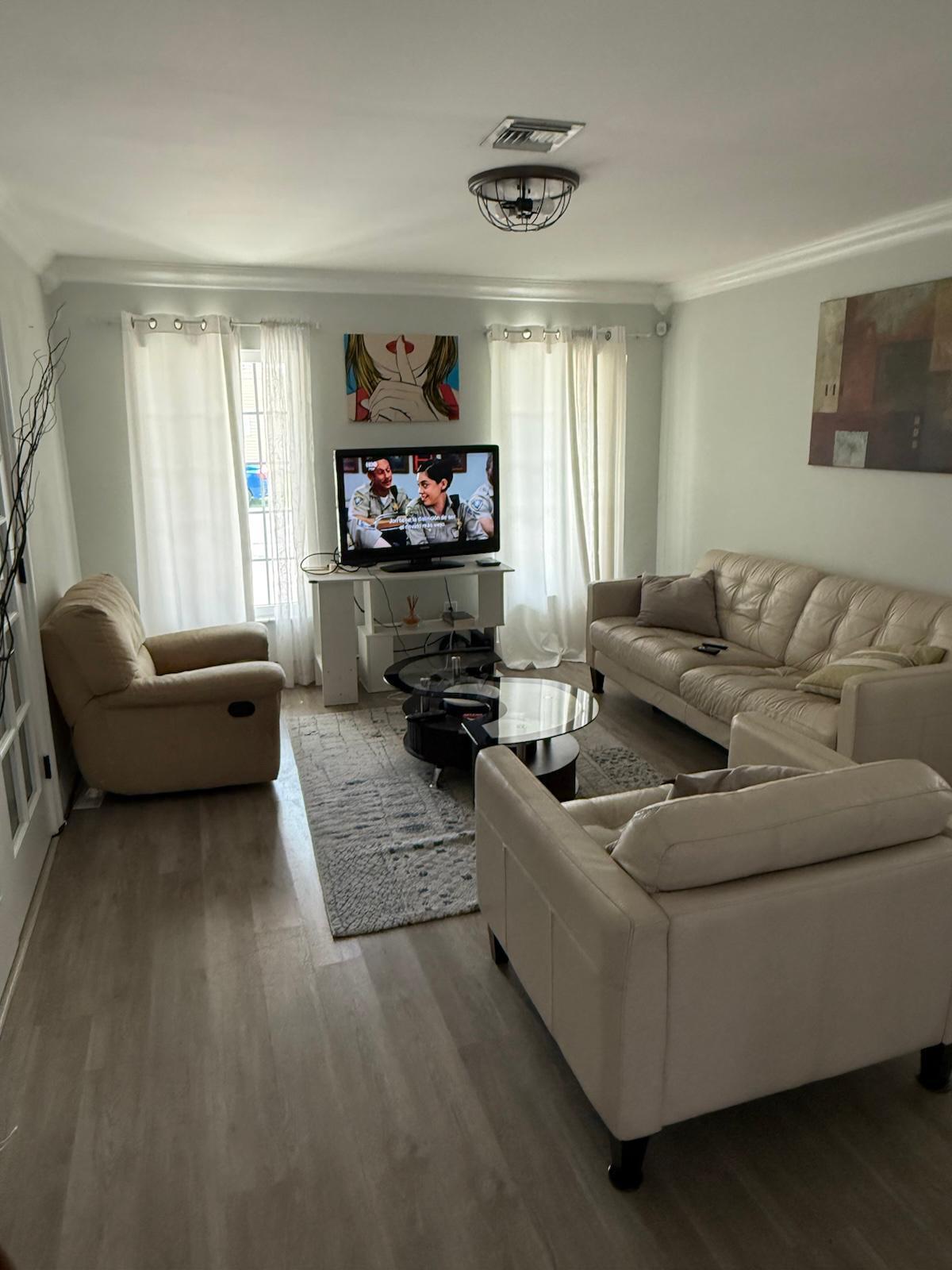 3400 Ivy Way Property Photo 4
