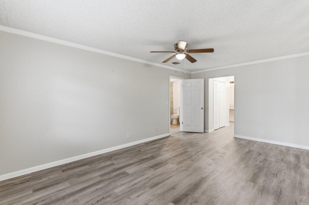 10098 S 42nd Drive Property Photo 27