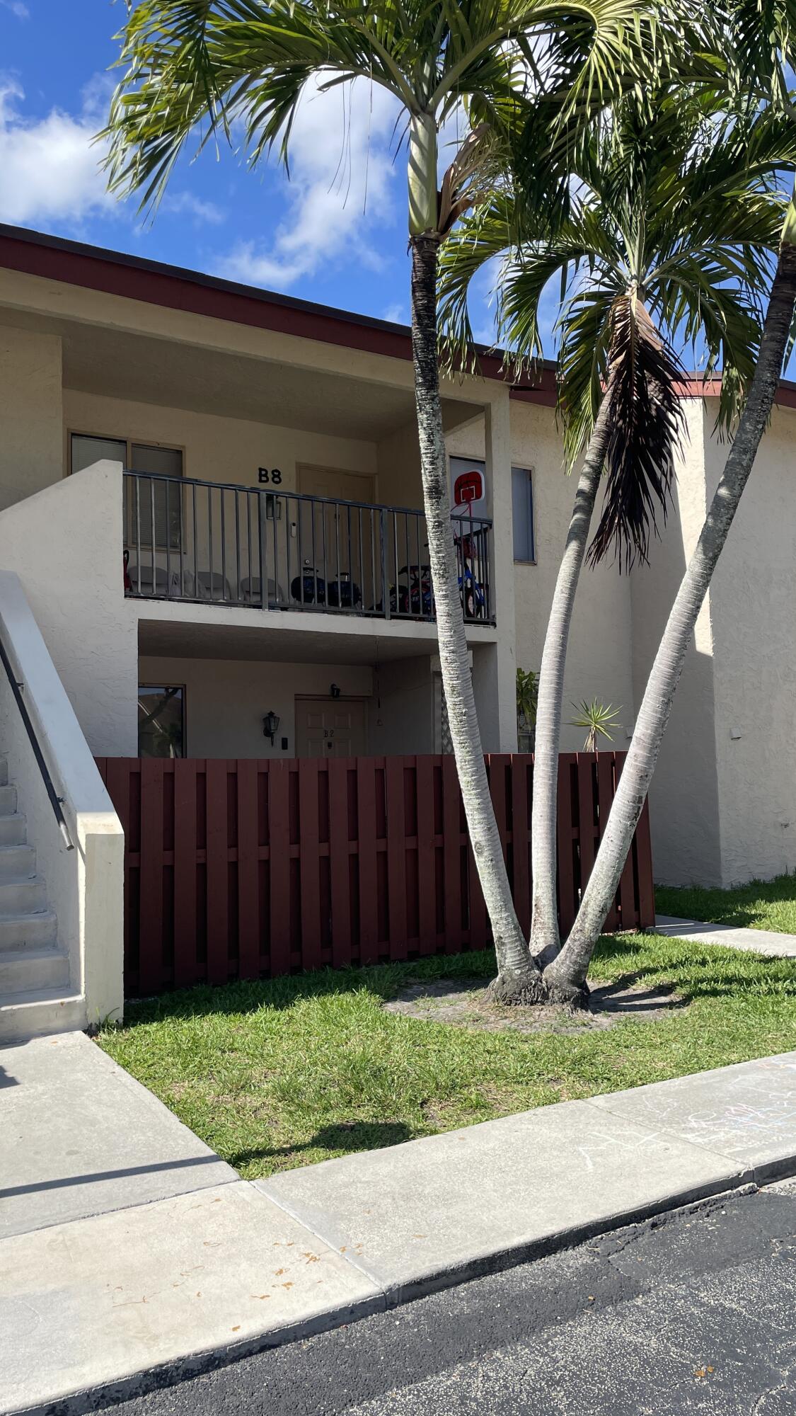 7911 Southgate Boulevard B2