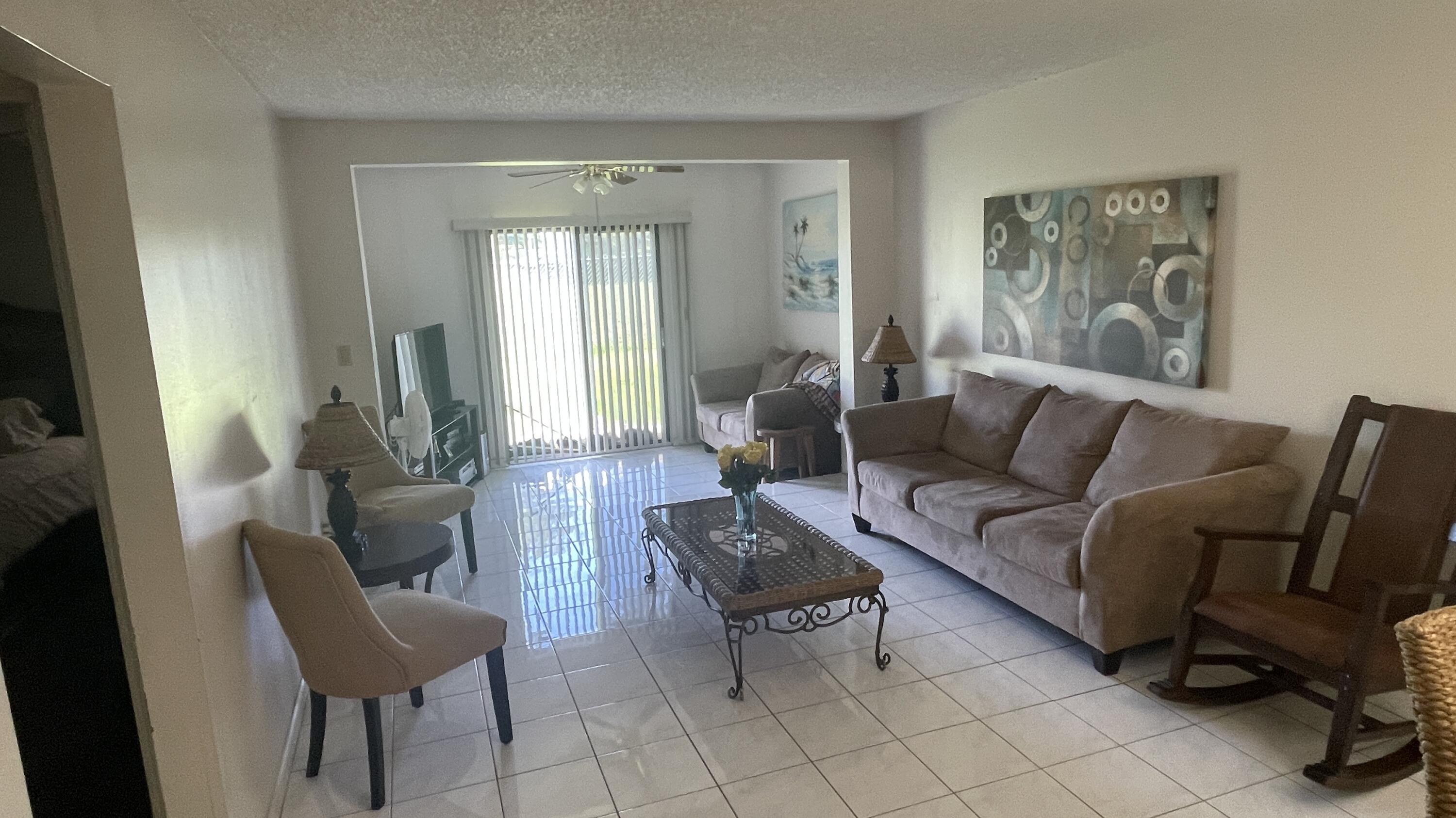 7911 Southgate Boulevard B2 Property Photo 2