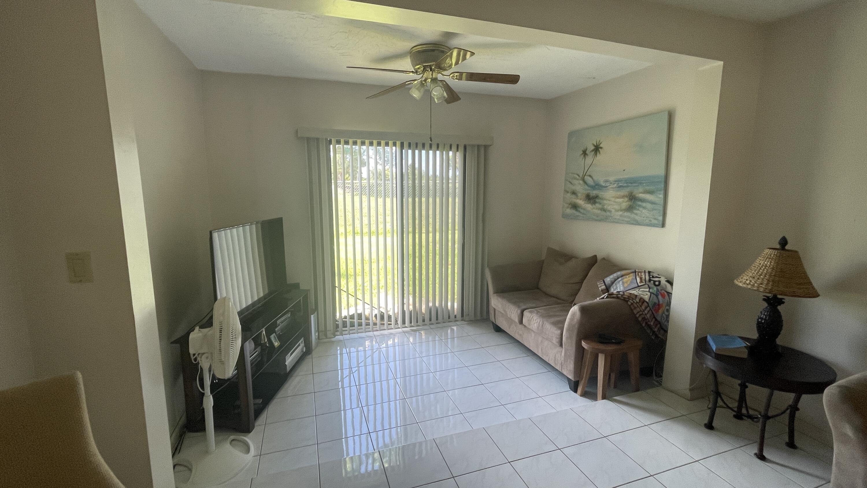 7911 Southgate Boulevard B2 Property Photo 3
