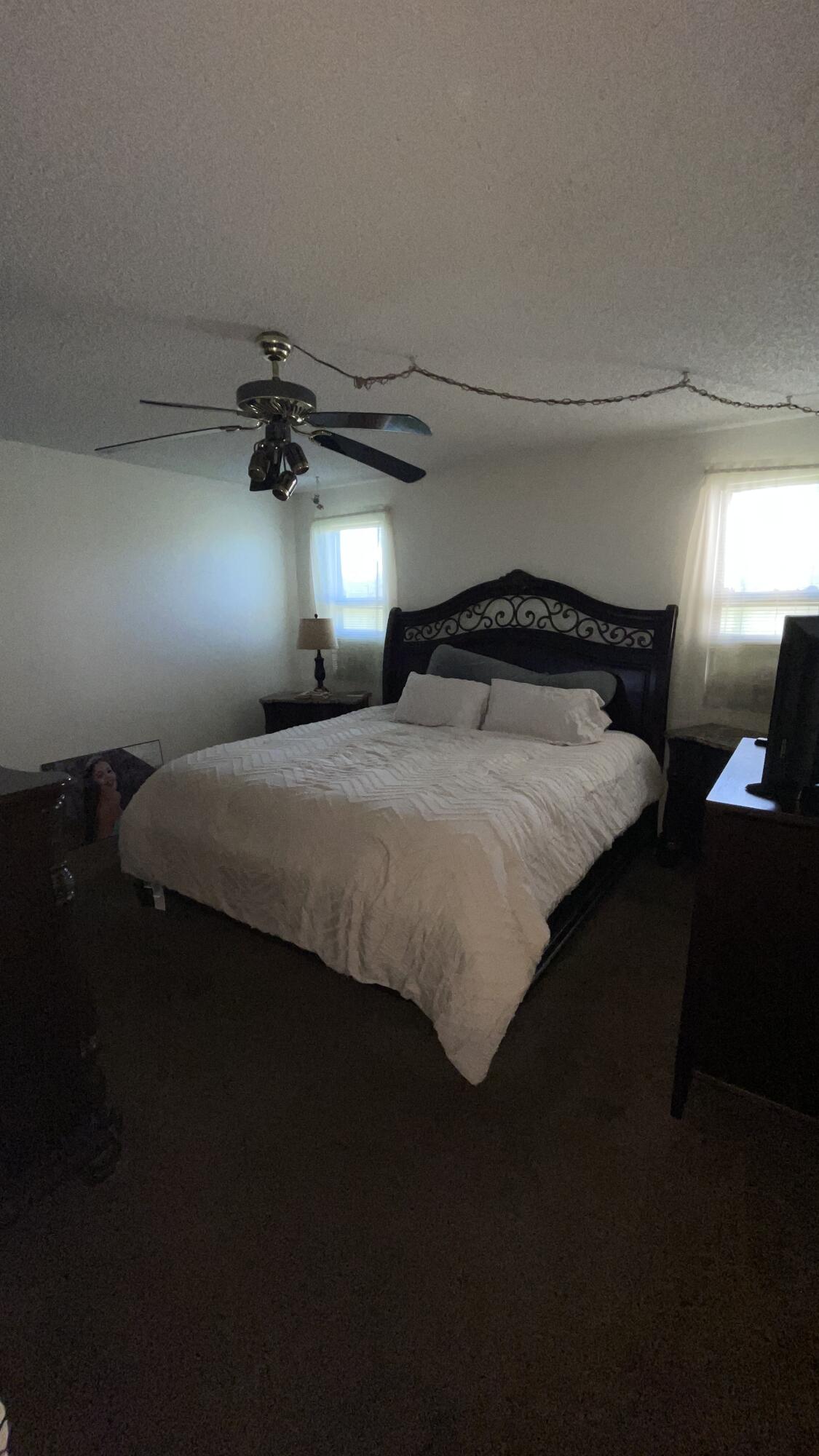 7911 Southgate Boulevard B2 Property Photo 8