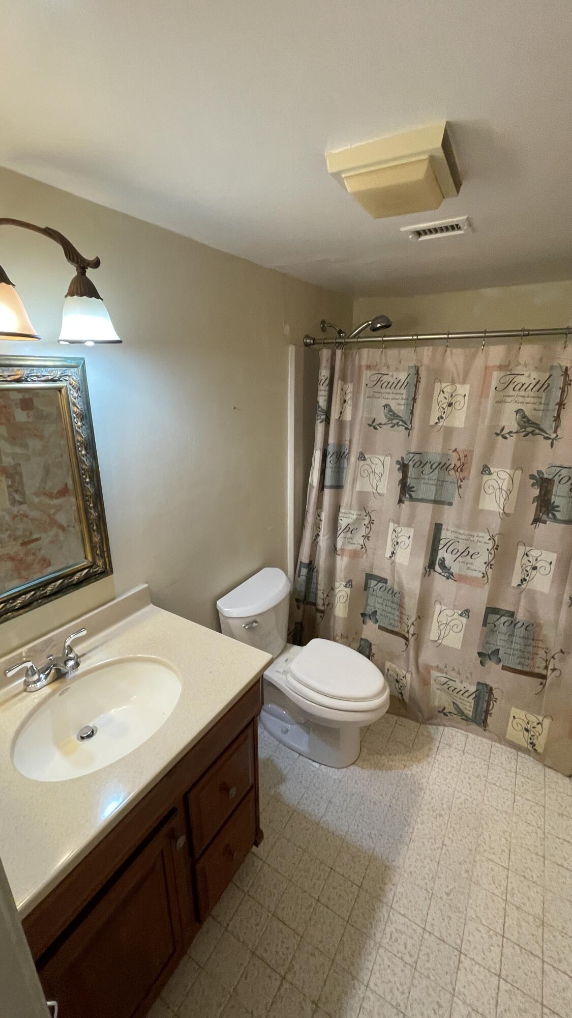 7911 Southgate Boulevard B2 Property Photo 17