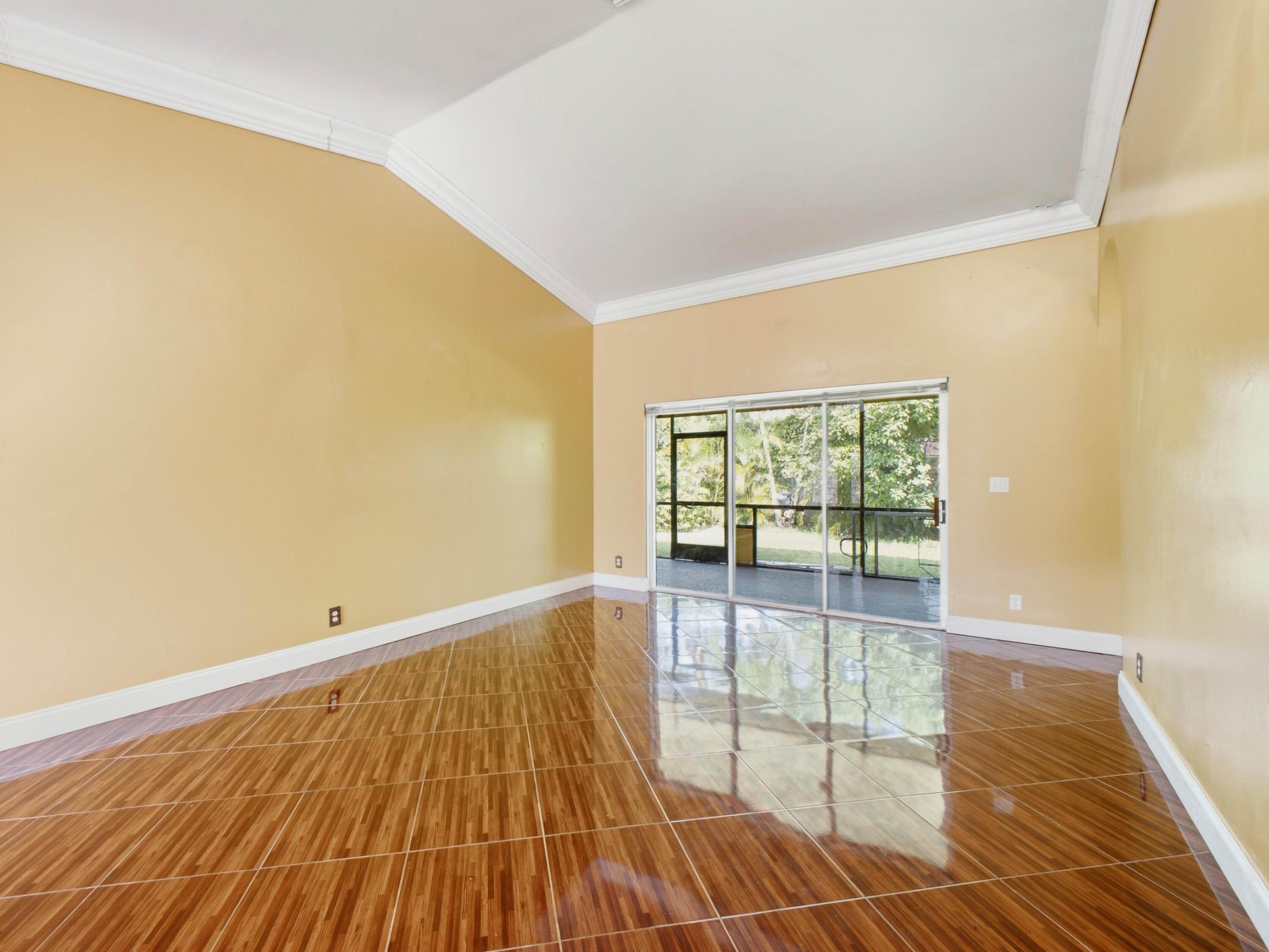 8862 Jaspers Drive Property Photo 7