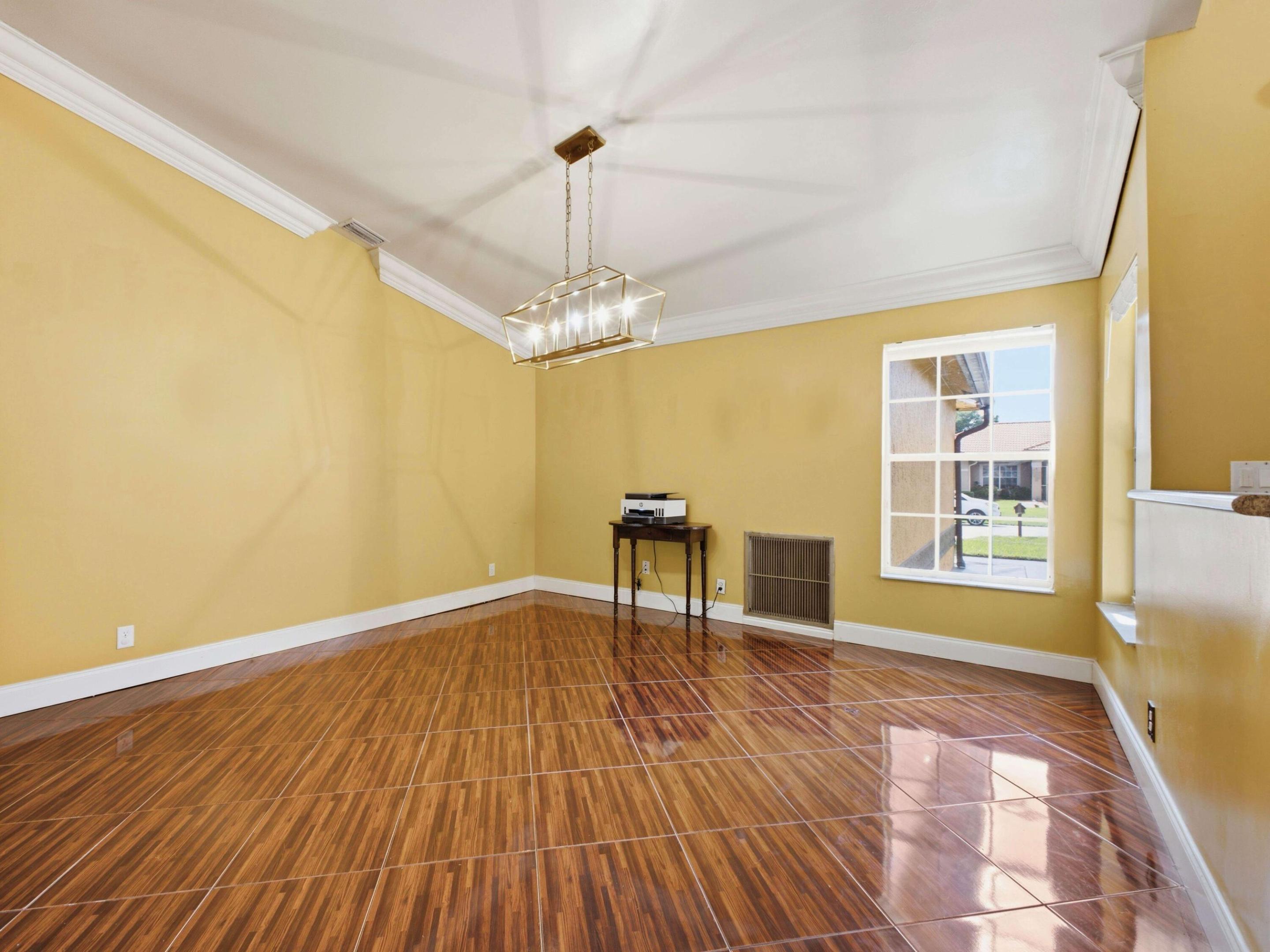 8862 Jaspers Drive Property Photo 9